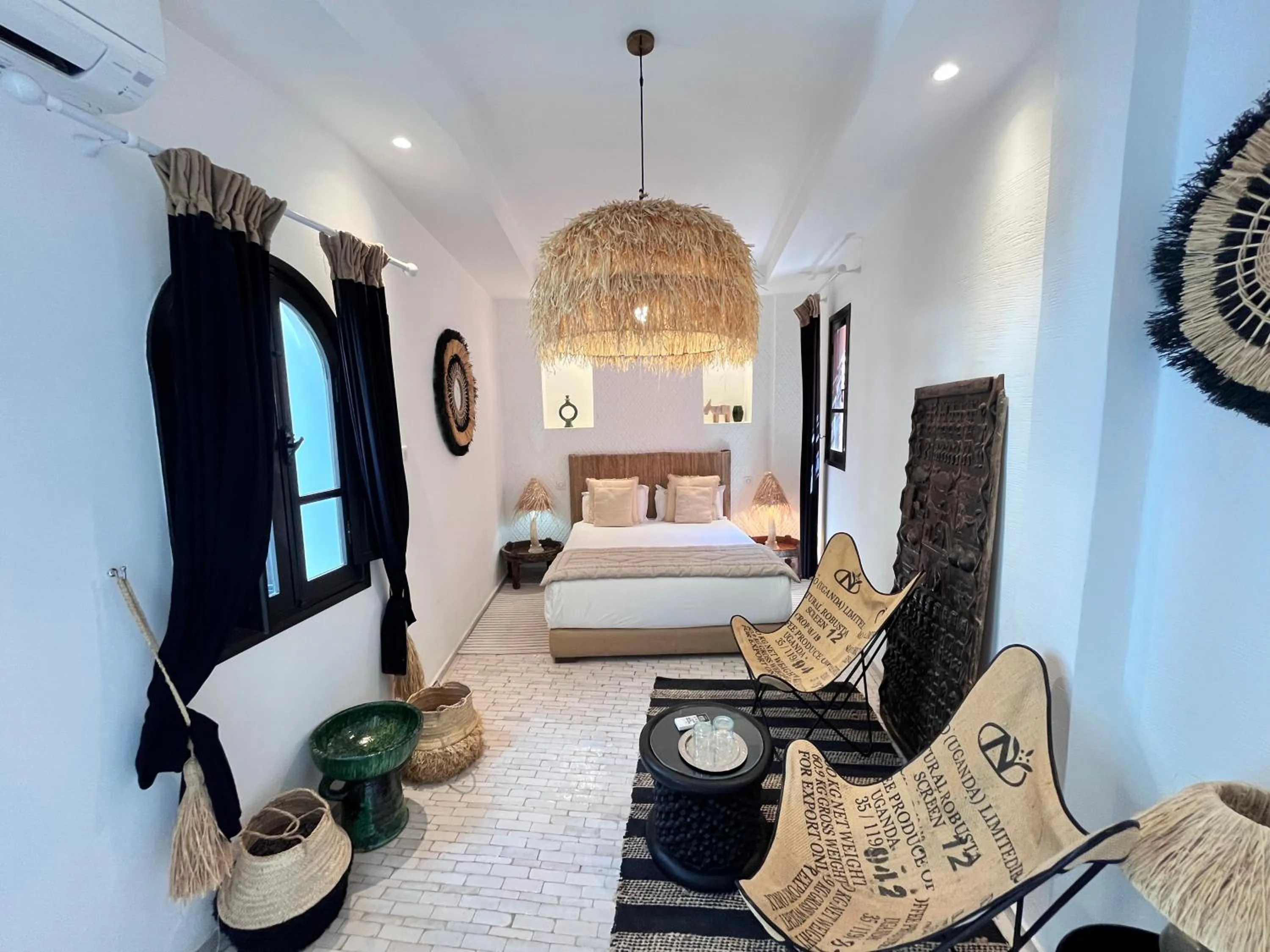 Photo of the whole room, Bed in Riad Al Rimal & Spa