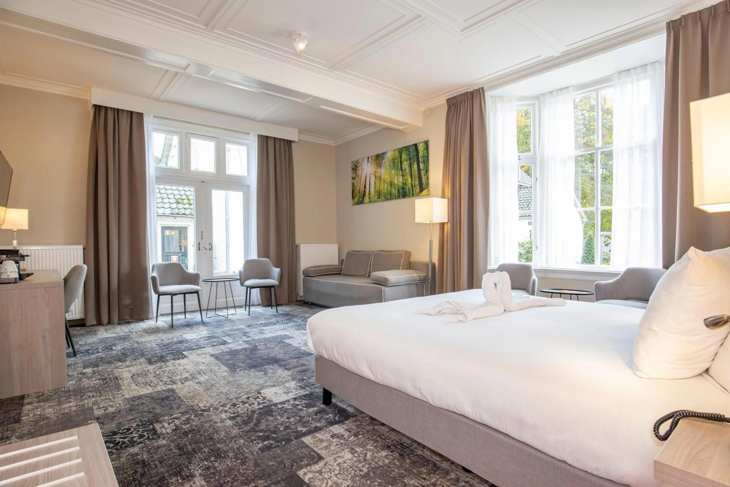 Photo of the whole room, Bed in Fletcher Hotel Landgoed Huis te Eerbeek