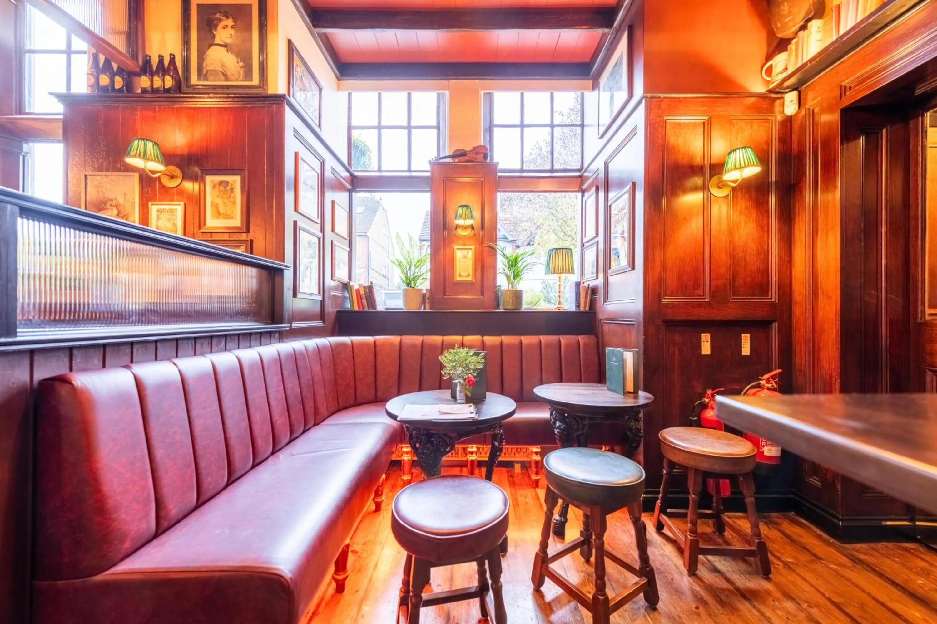 Lounge or bar in The Royal Oak