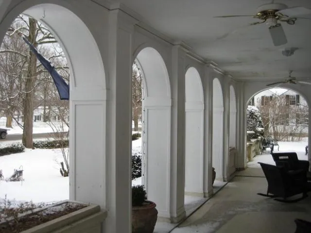 Facade/entrance in Lilac Inn