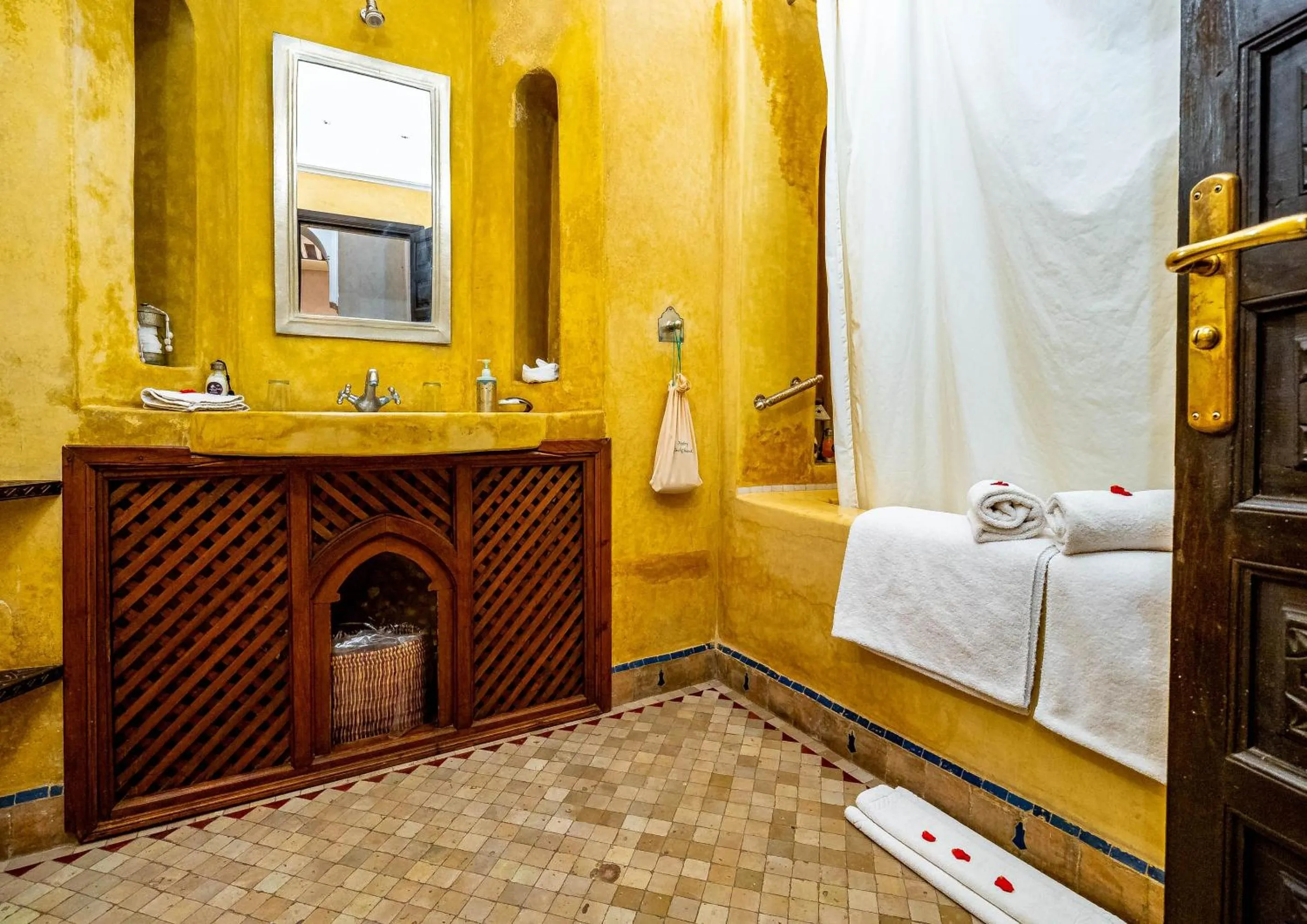 Bed in Dar Les Cigognes