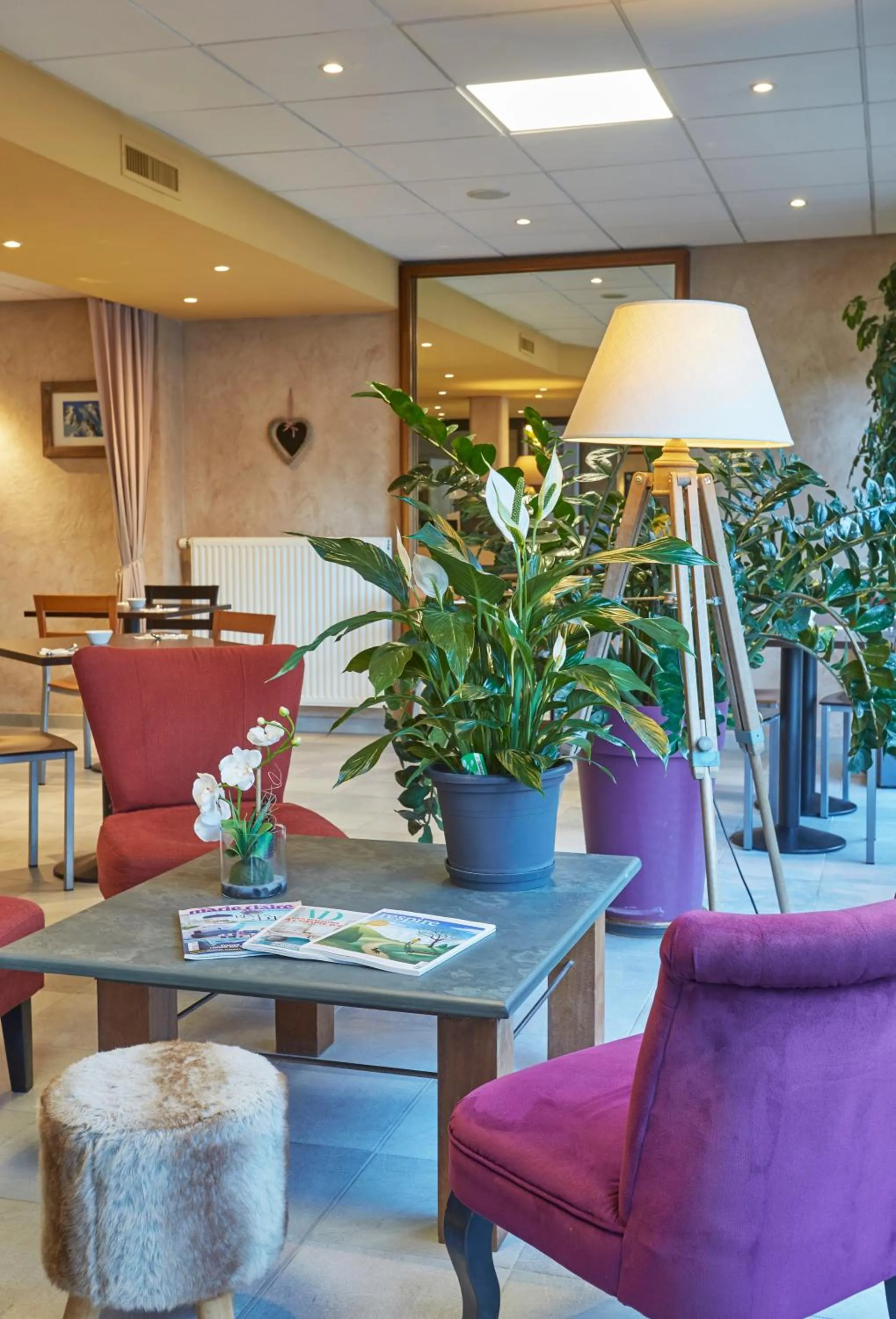 Lounge or bar in Cit'Hôtel Le National