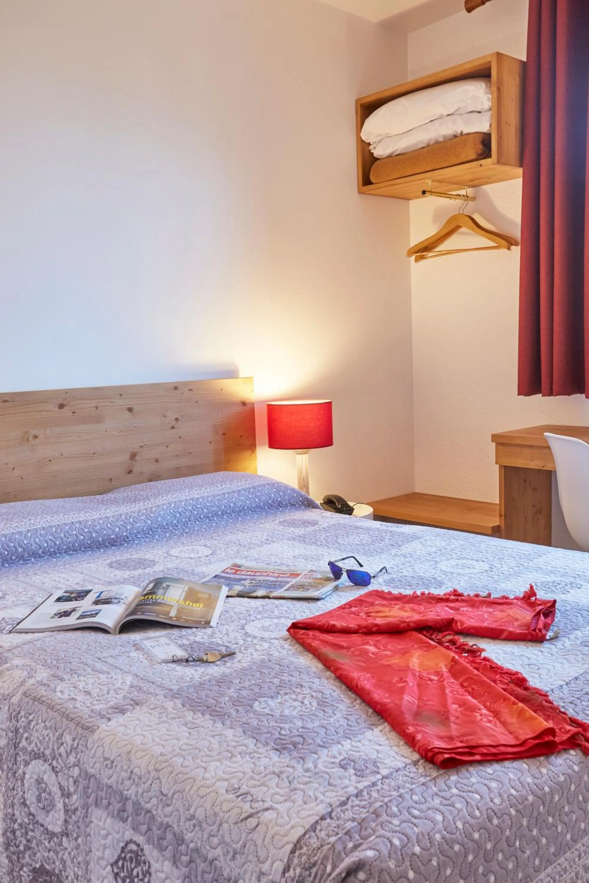 Bed in Cit'Hôtel Le National