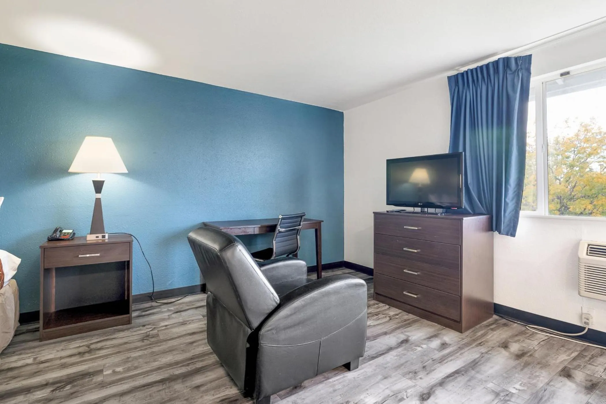 Living room in Kennewick Inn & Suites Tri Cities