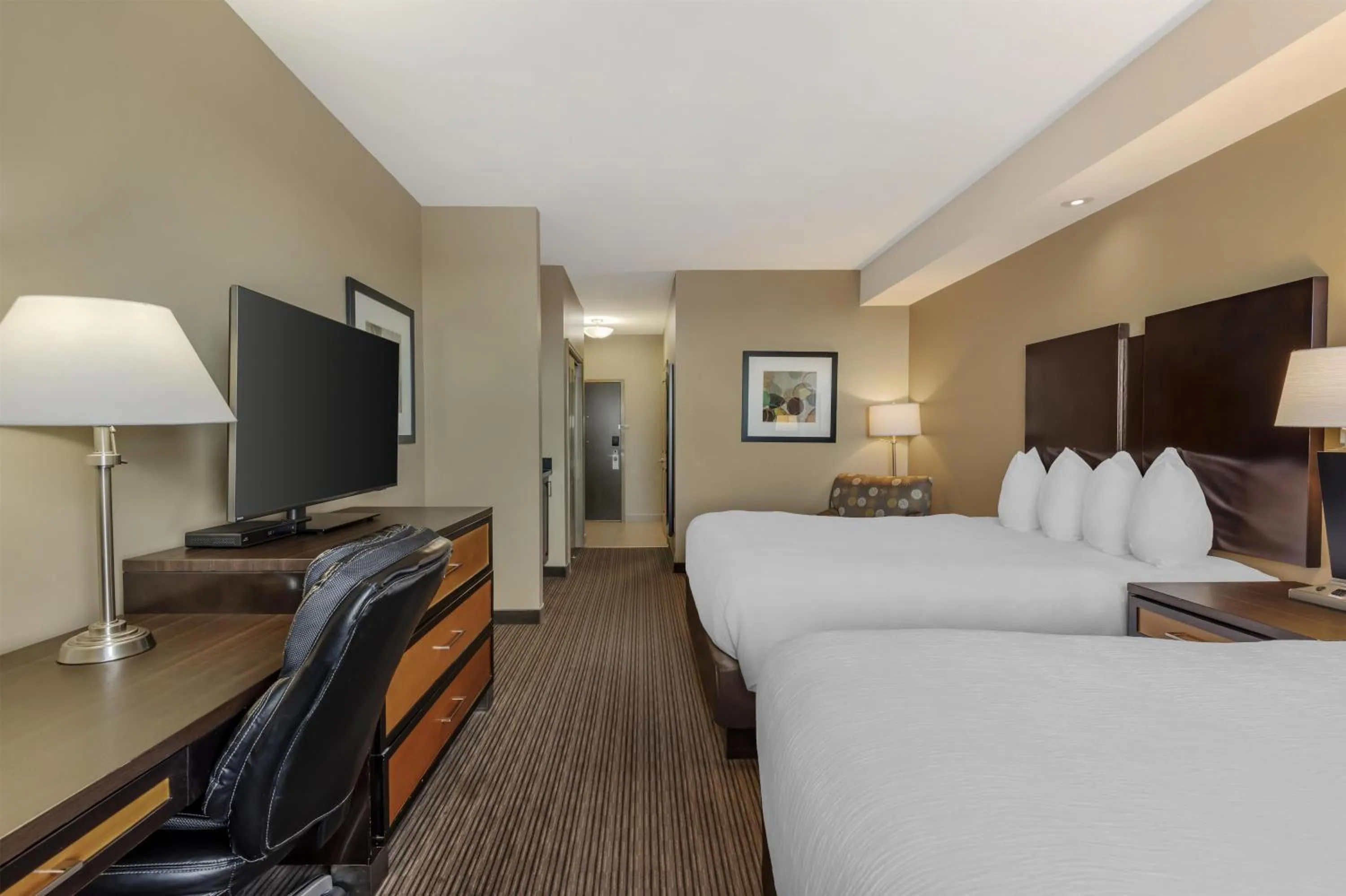 Bedroom, Bed in Best Western Plus Moose Jaw