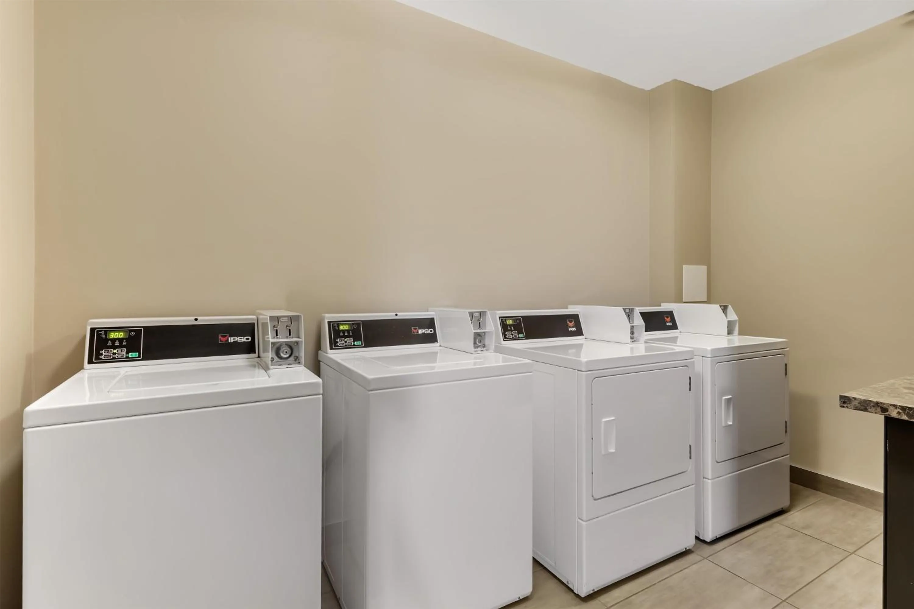 Property building in Best Western Plus Moose Jaw