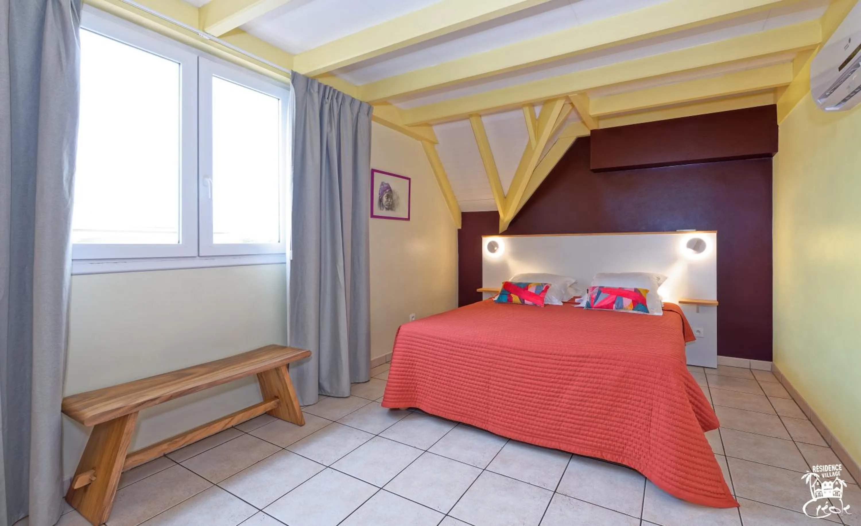 Bed in Village Creole