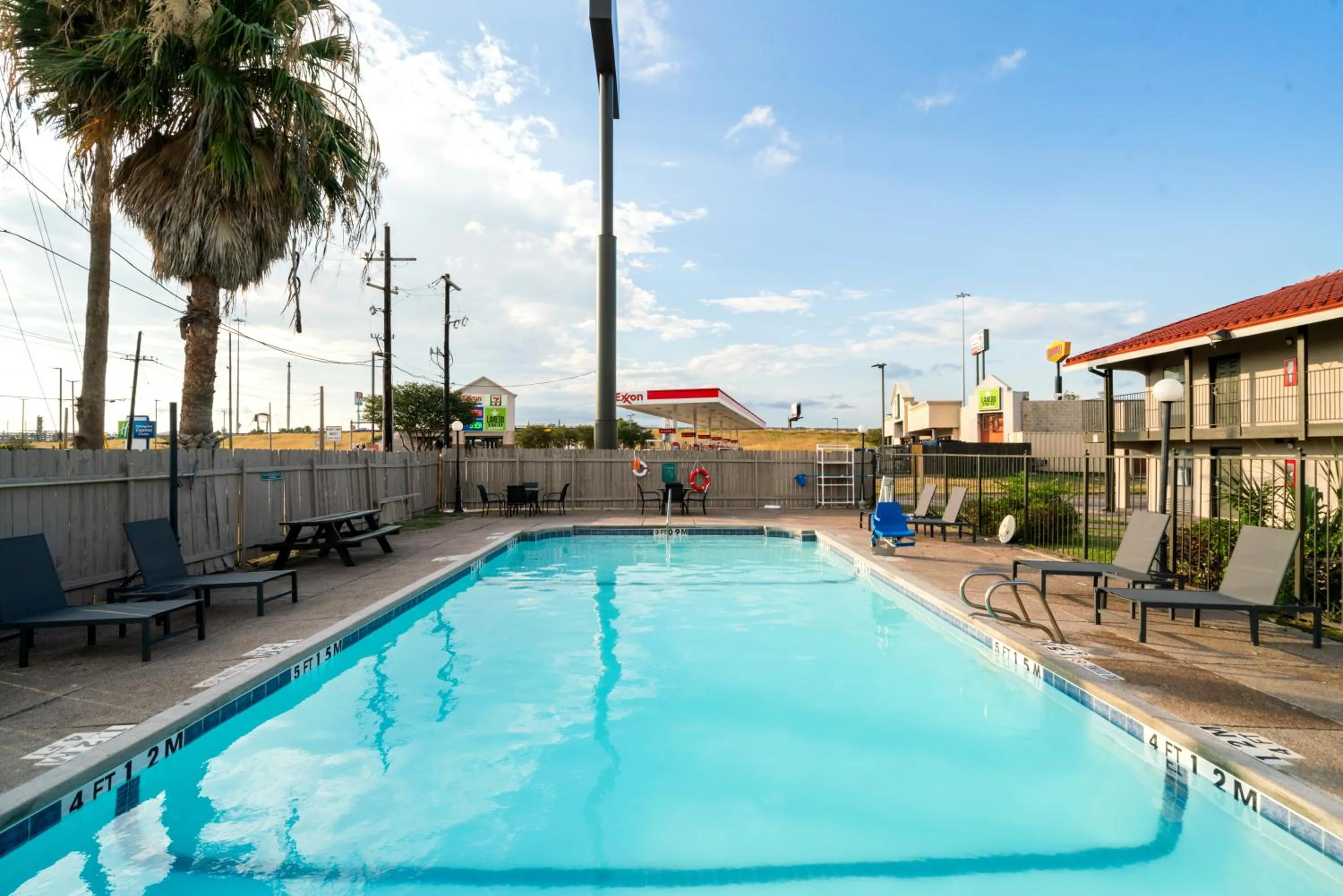 Swimming pool in La Quinta Inn by Wyndham Corpus Christi North