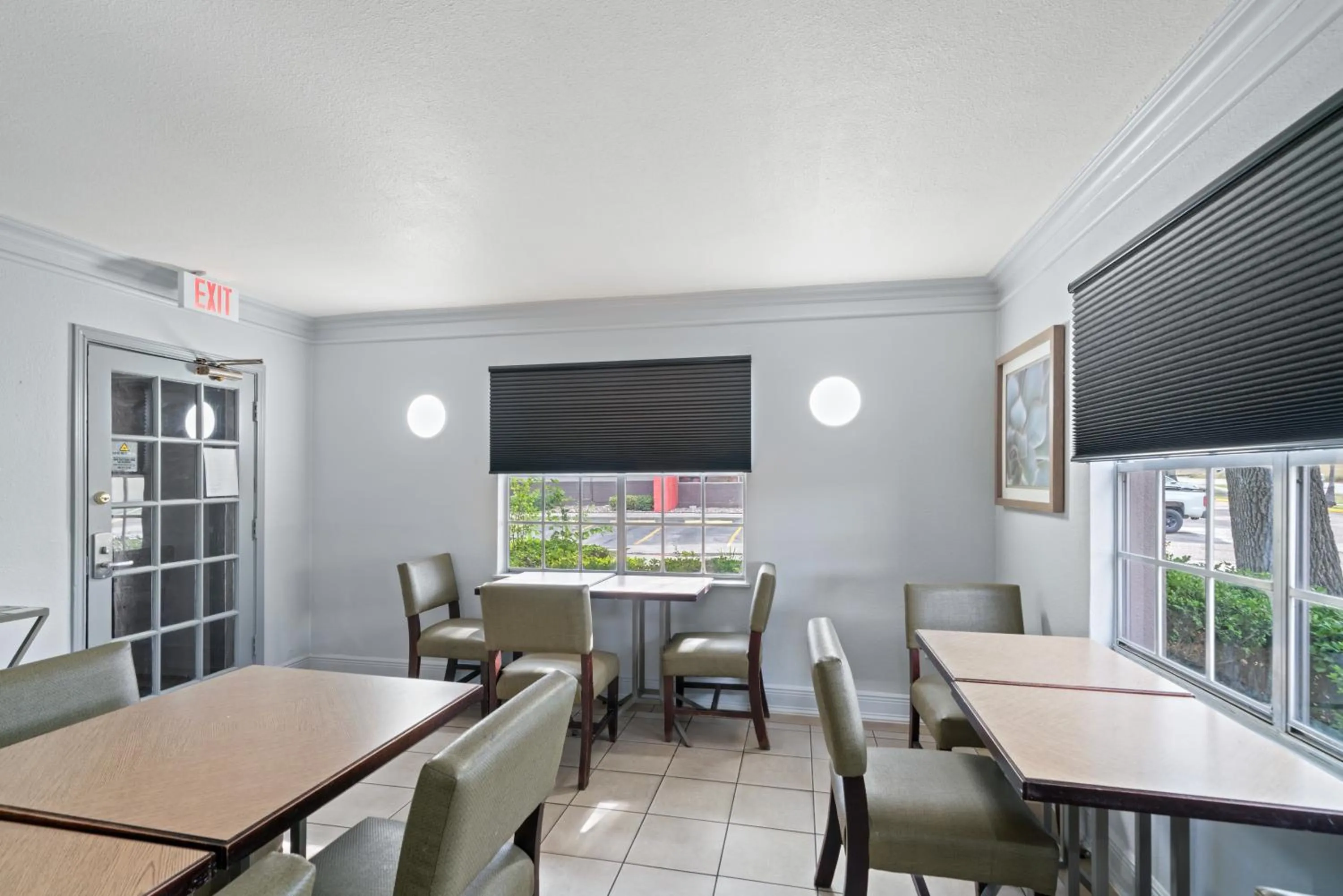 Breakfast in La Quinta Inn by Wyndham Corpus Christi North