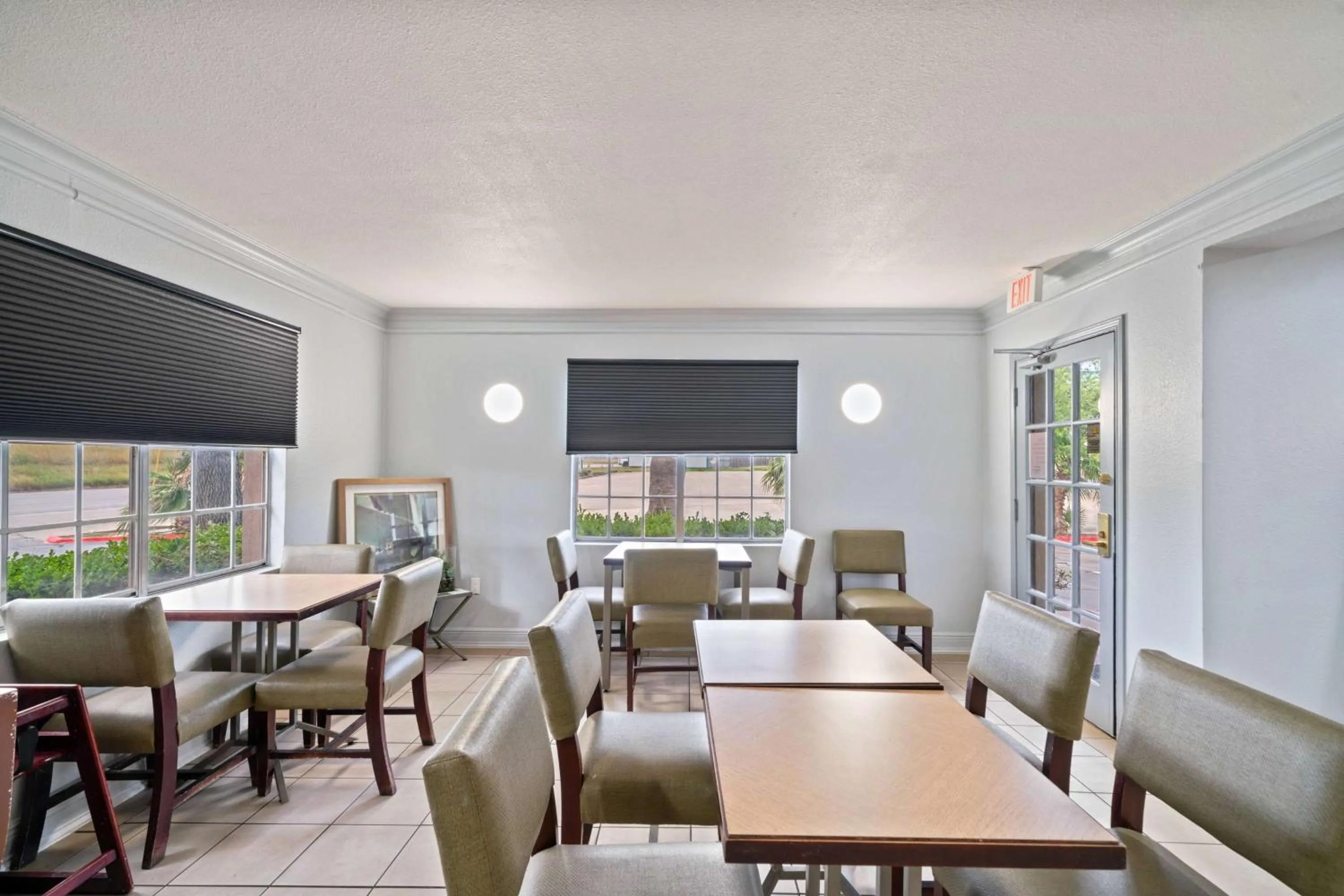 Breakfast in La Quinta Inn by Wyndham Corpus Christi North