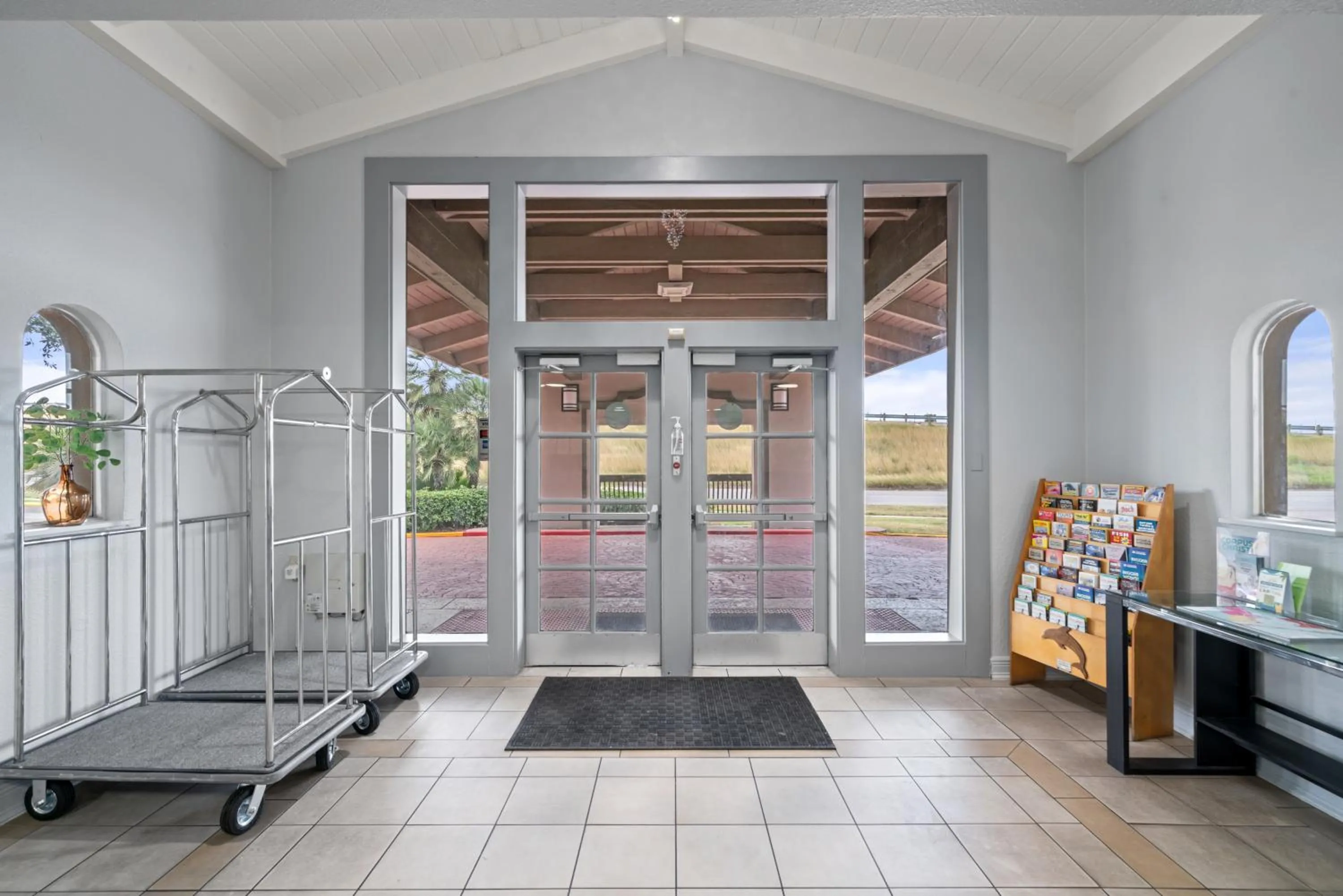 Lobby or reception in La Quinta Inn by Wyndham Corpus Christi North