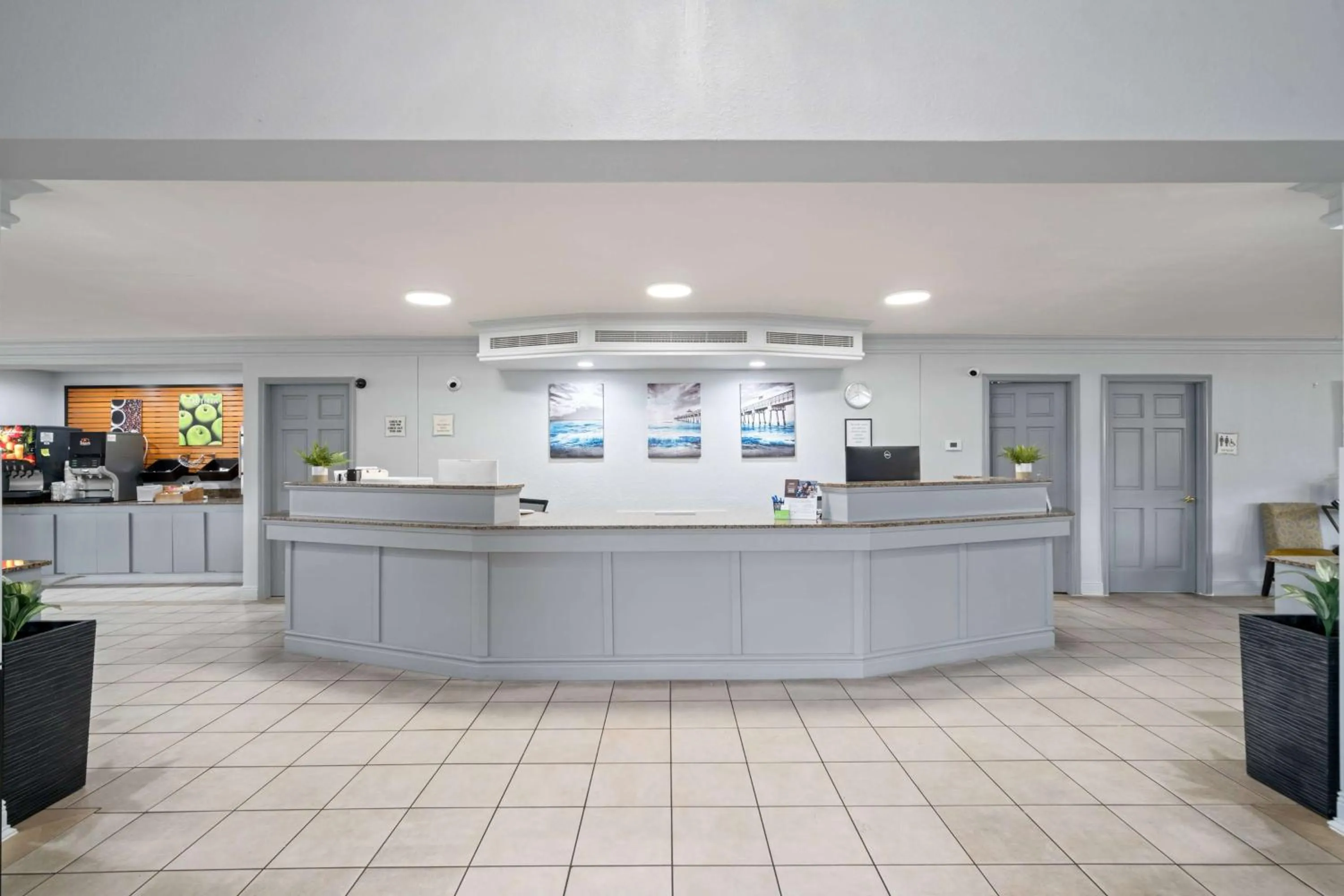 Lobby or reception in La Quinta Inn by Wyndham Corpus Christi North