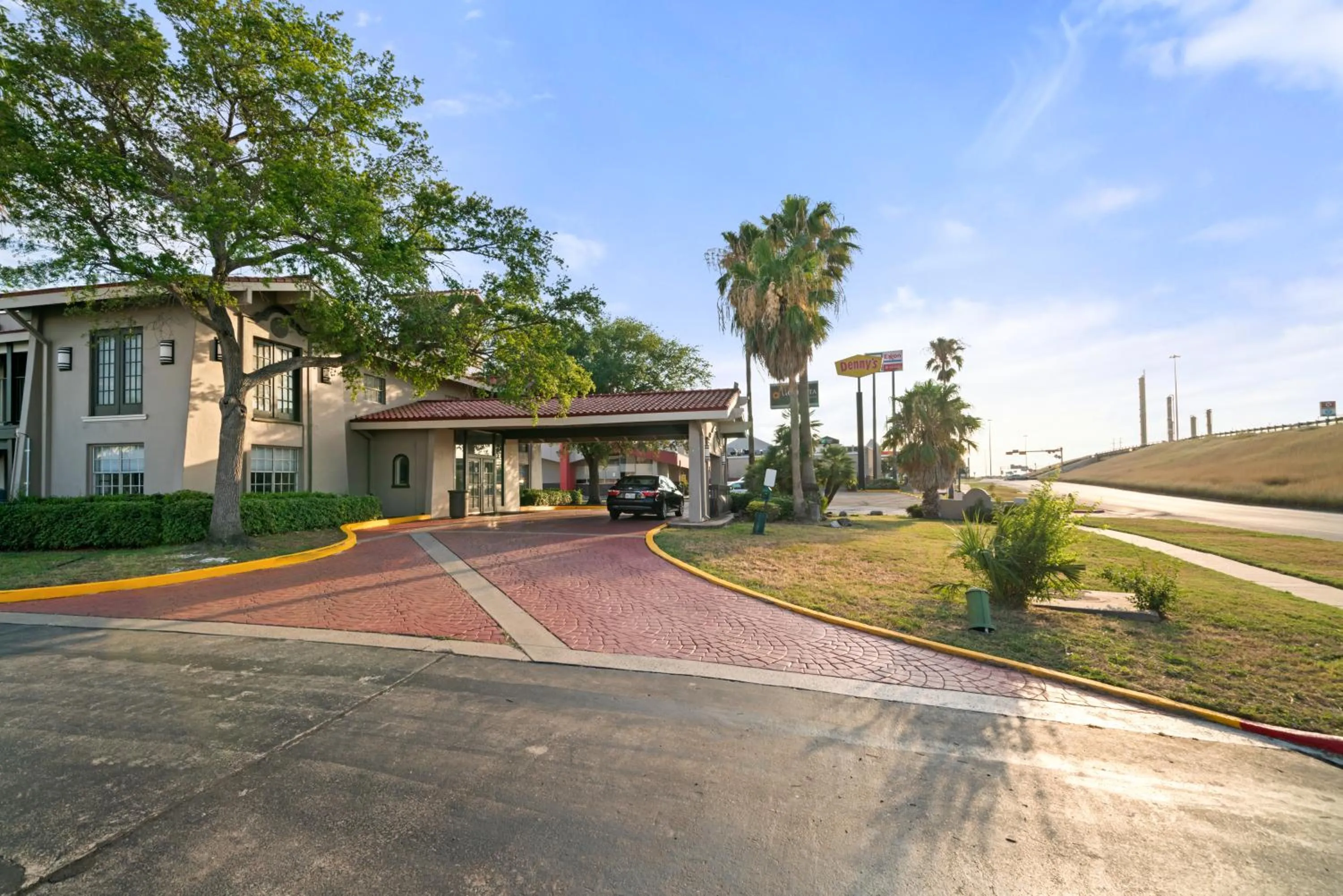 Property building in La Quinta Inn by Wyndham Corpus Christi North