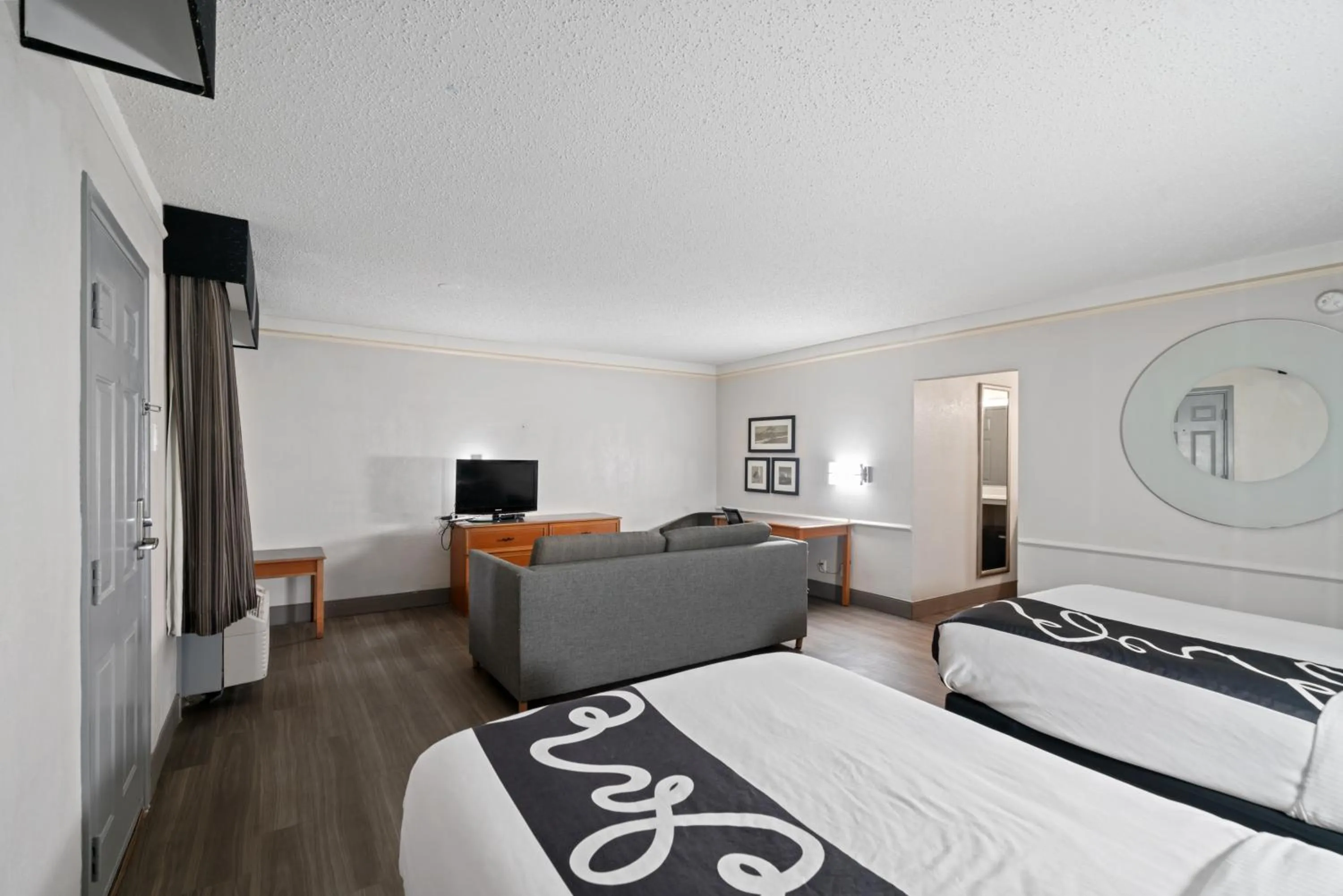 Bedroom in La Quinta Inn by Wyndham Corpus Christi North