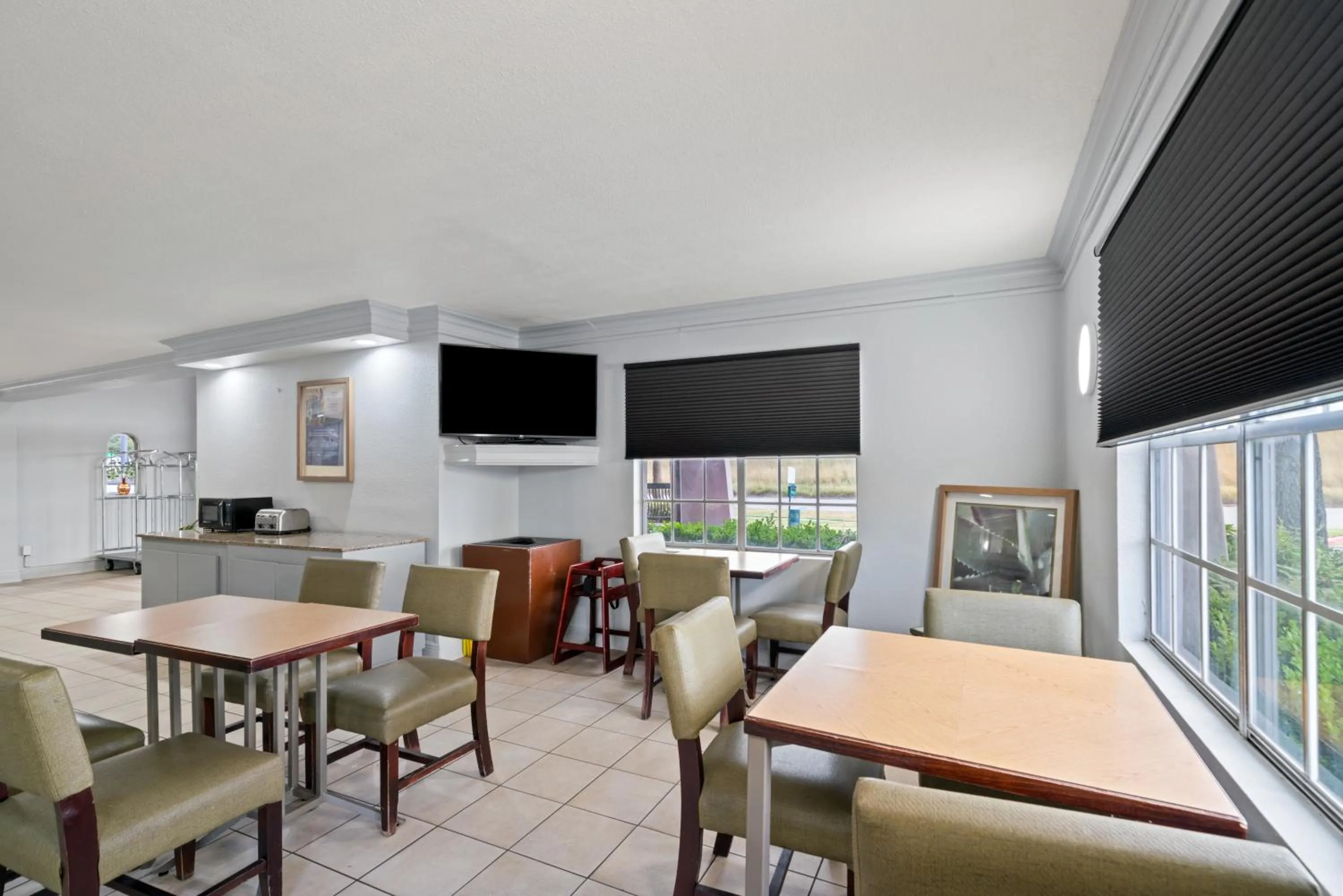 Breakfast in La Quinta Inn by Wyndham Corpus Christi North