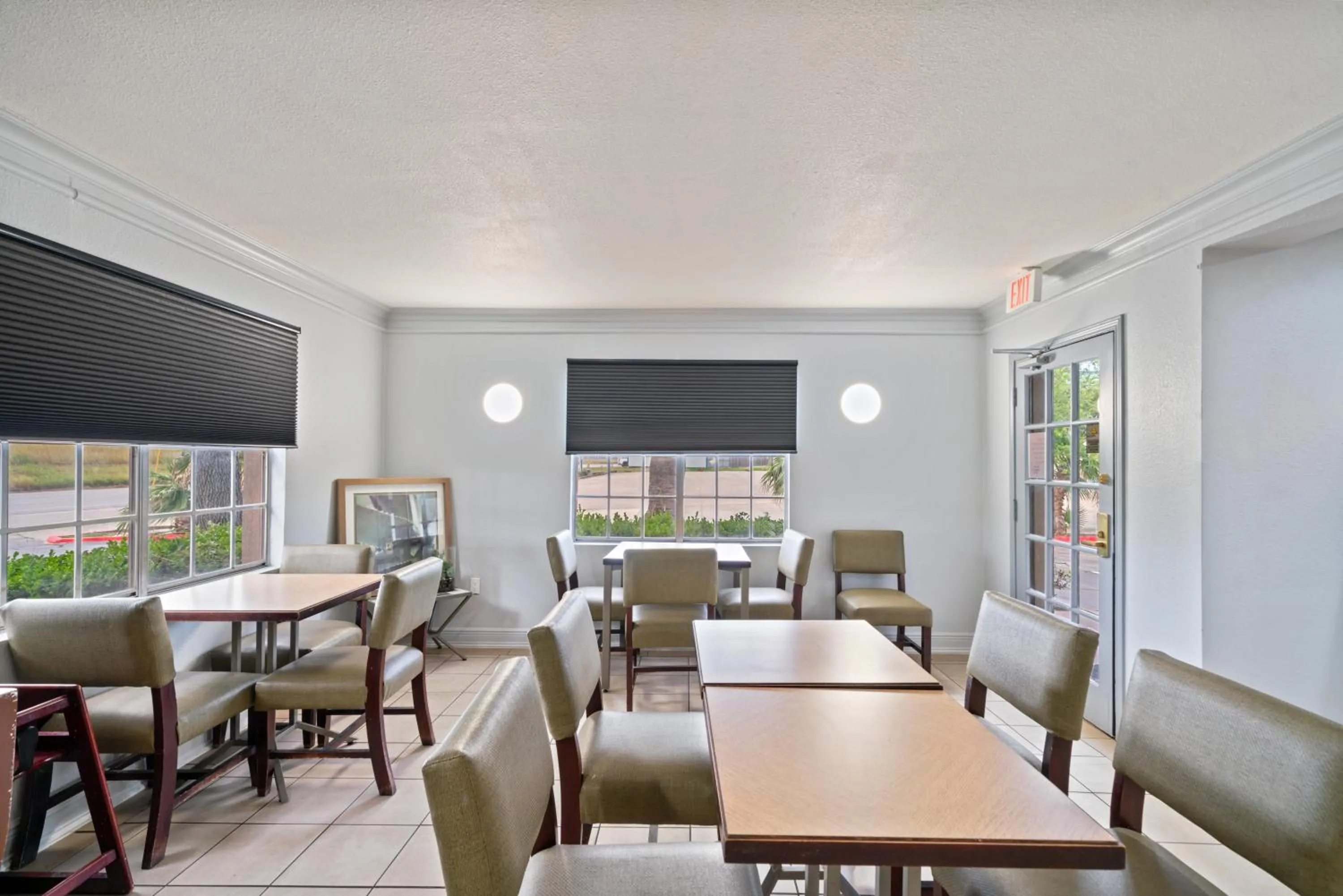 Lobby or reception in La Quinta Inn by Wyndham Corpus Christi North