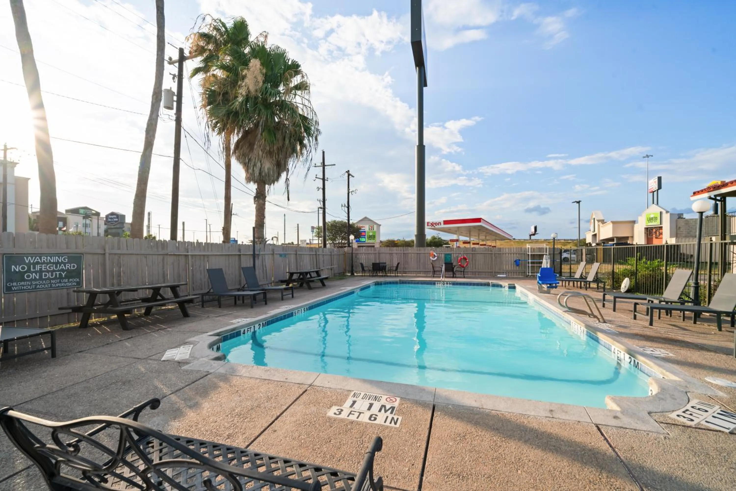 Swimming pool in La Quinta Inn by Wyndham Corpus Christi North