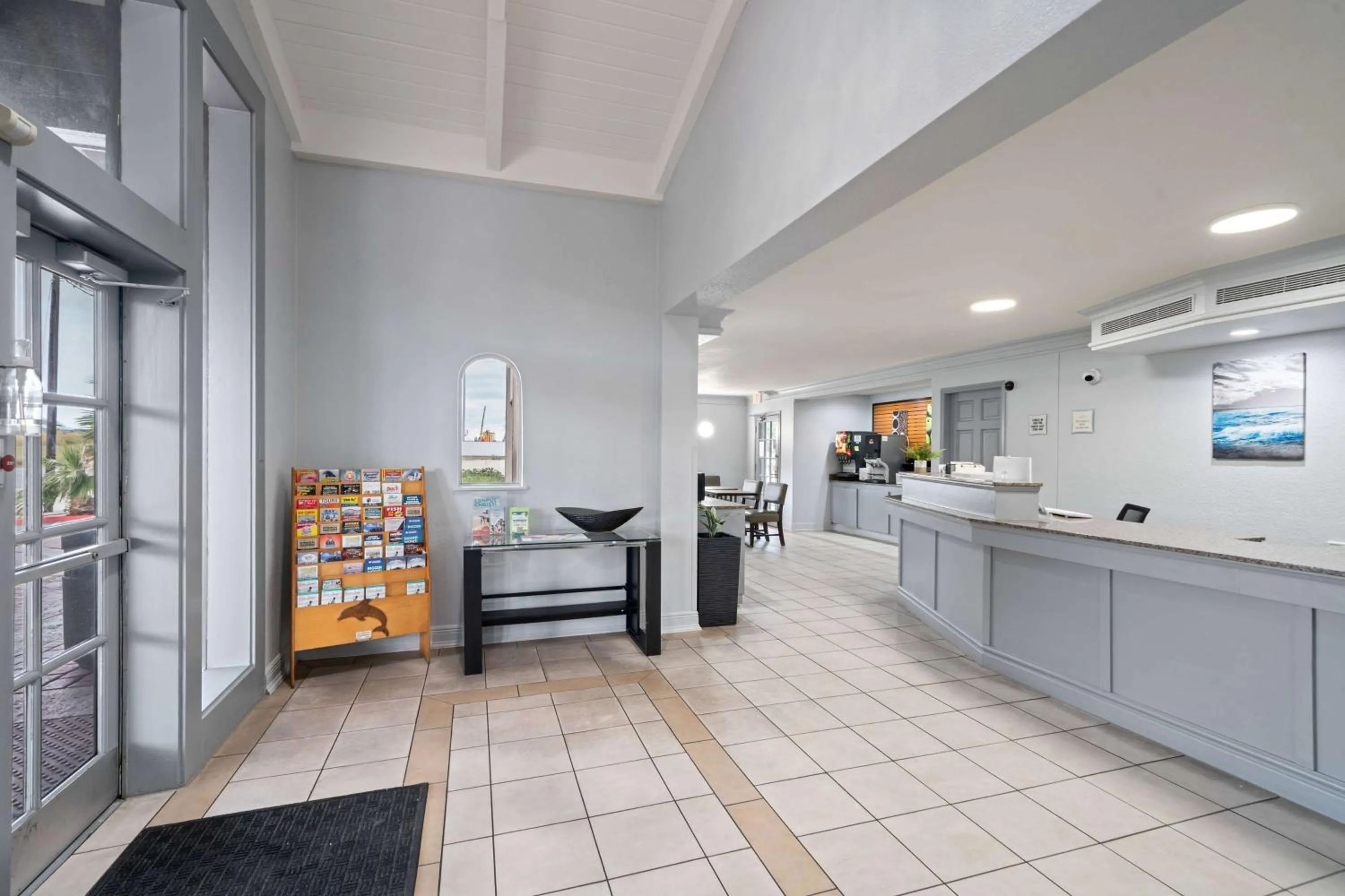 Lobby or reception in La Quinta Inn by Wyndham Corpus Christi North