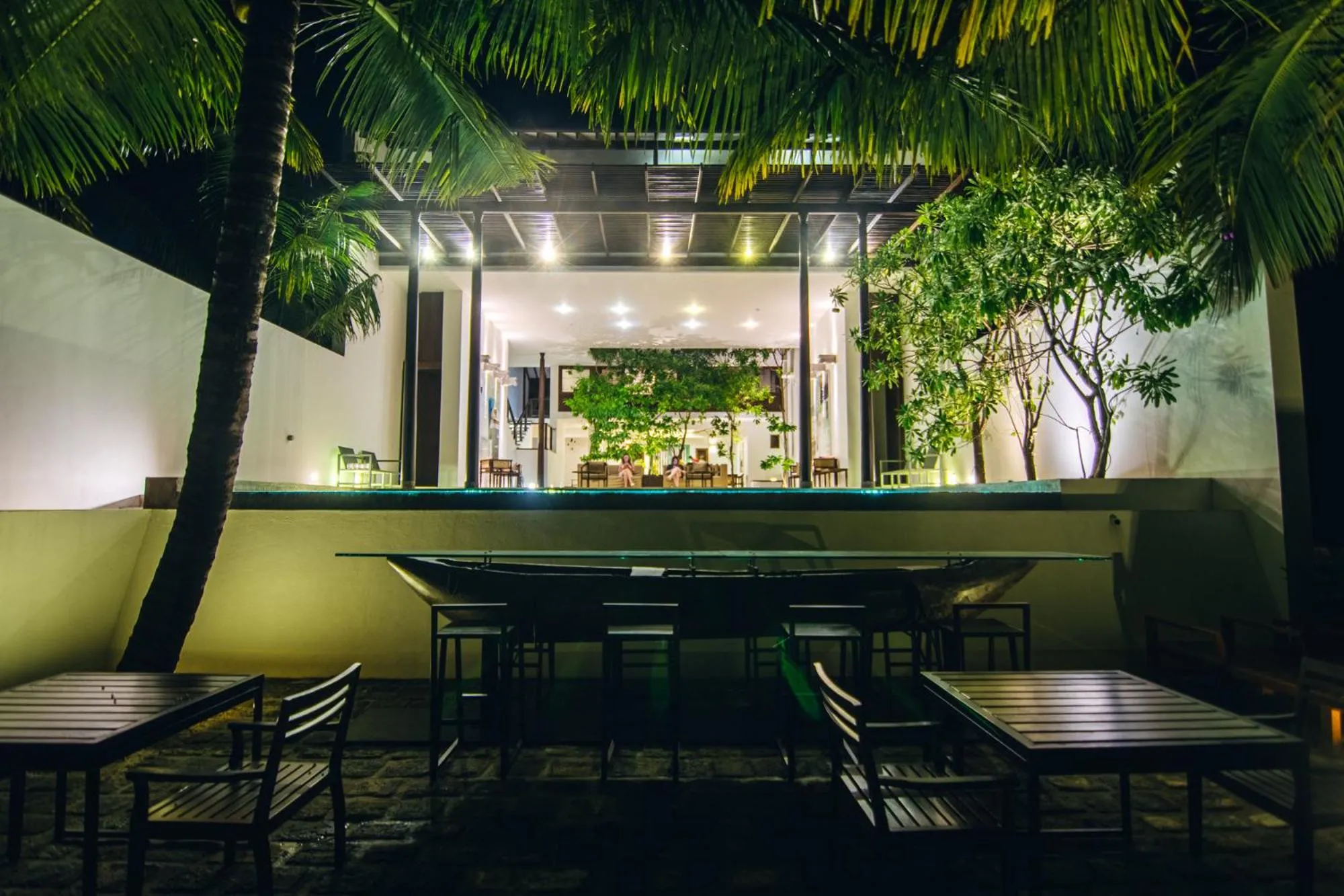 Restaurant/places to eat in Three Gables Boutique Villa