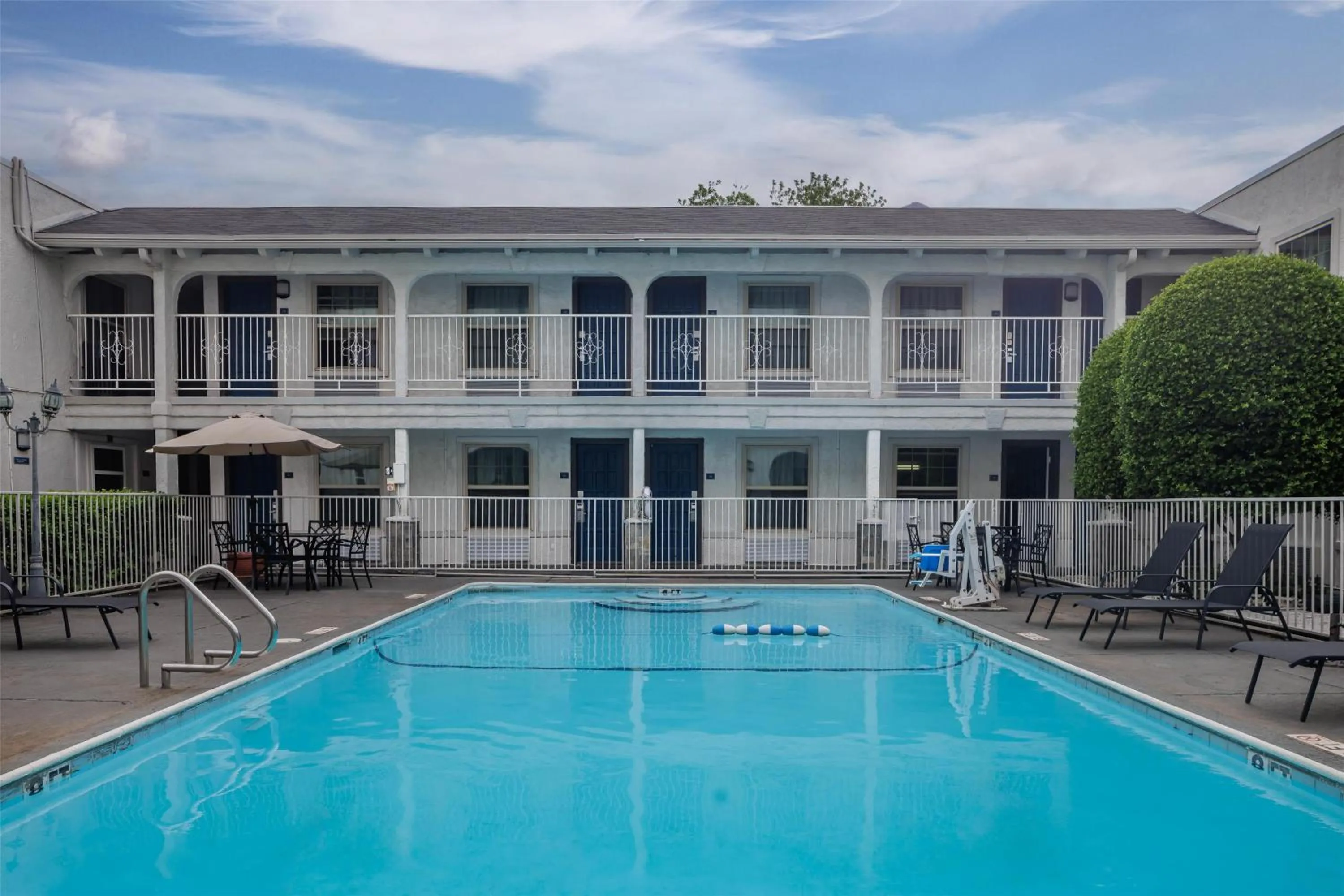 Pool view in Motel 6 Dallas TX Downtown
