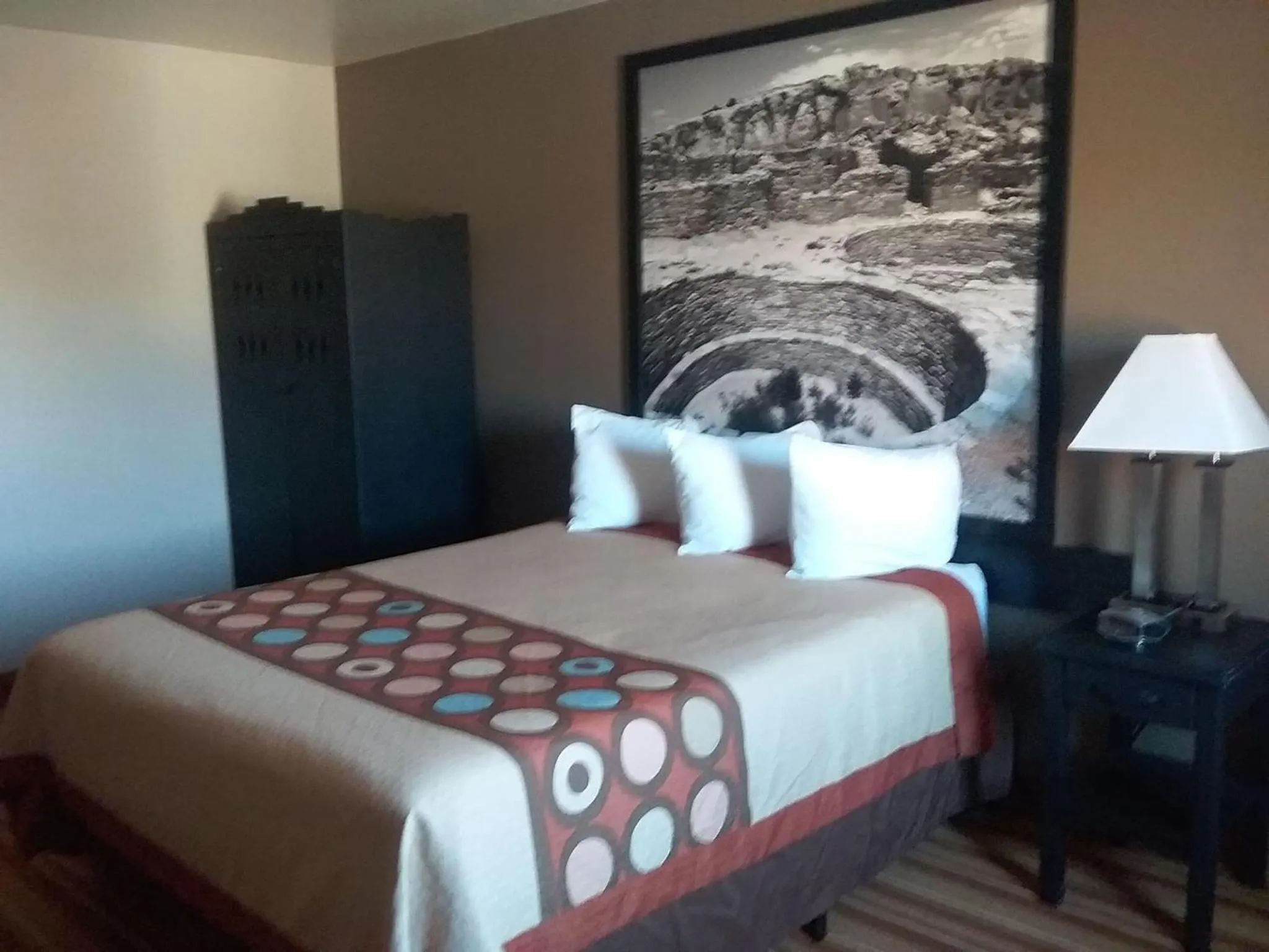 Bed in Super 8 by Wyndham Taos
