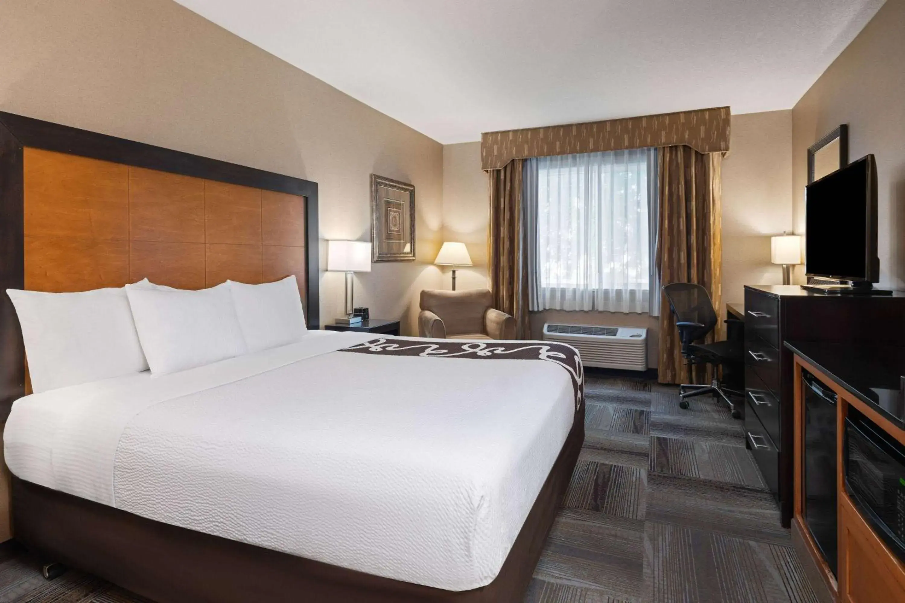 Deluxe King Room - Mobility Access/Non-Smoking in La Quinta by Wyndham Idaho Falls/Ammon Deluxe King Room - Mobility Access/Non-Smoking in La Quinta by Wyndham Idaho Falls/Ammon