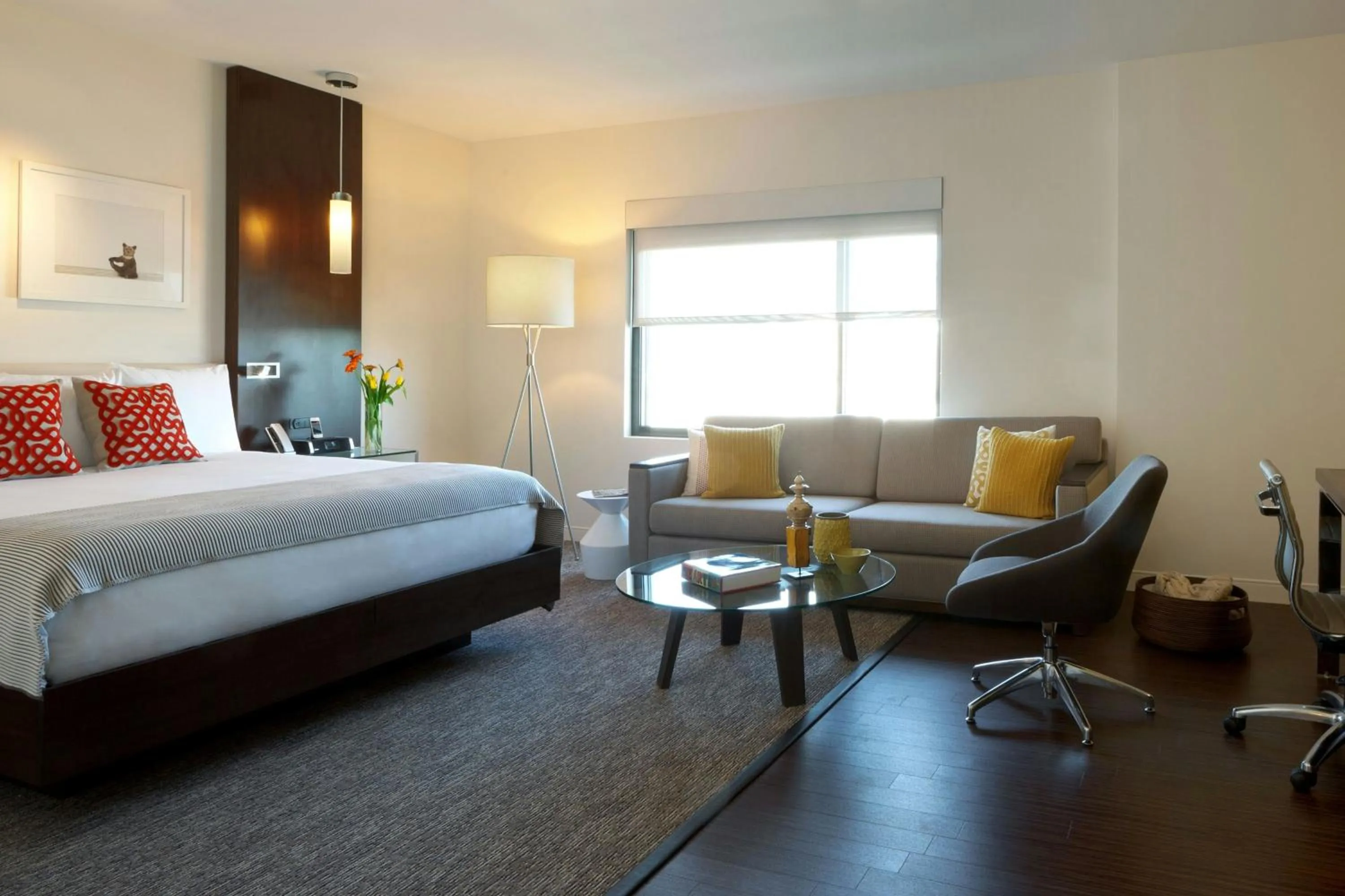 Bedroom, Bed in The Alexander