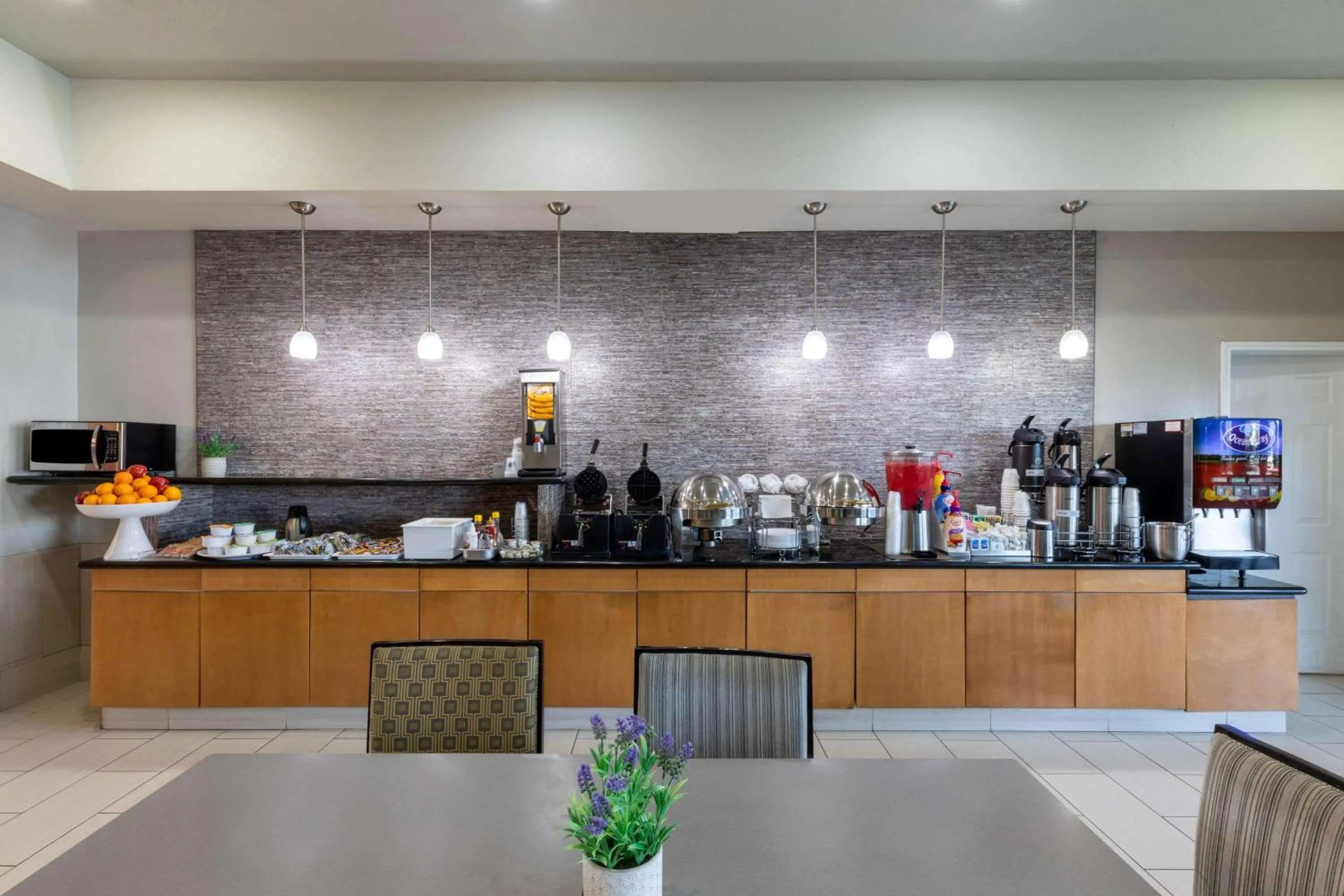 Restaurant/places to eat in La Quinta by Wyndham Laredo Airport