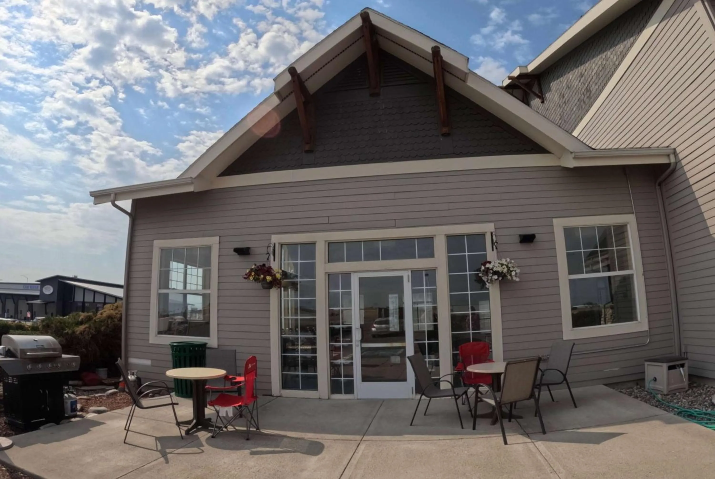 BBQ facilities in La Quinta by Wyndham Belgrade - Bozeman Airport