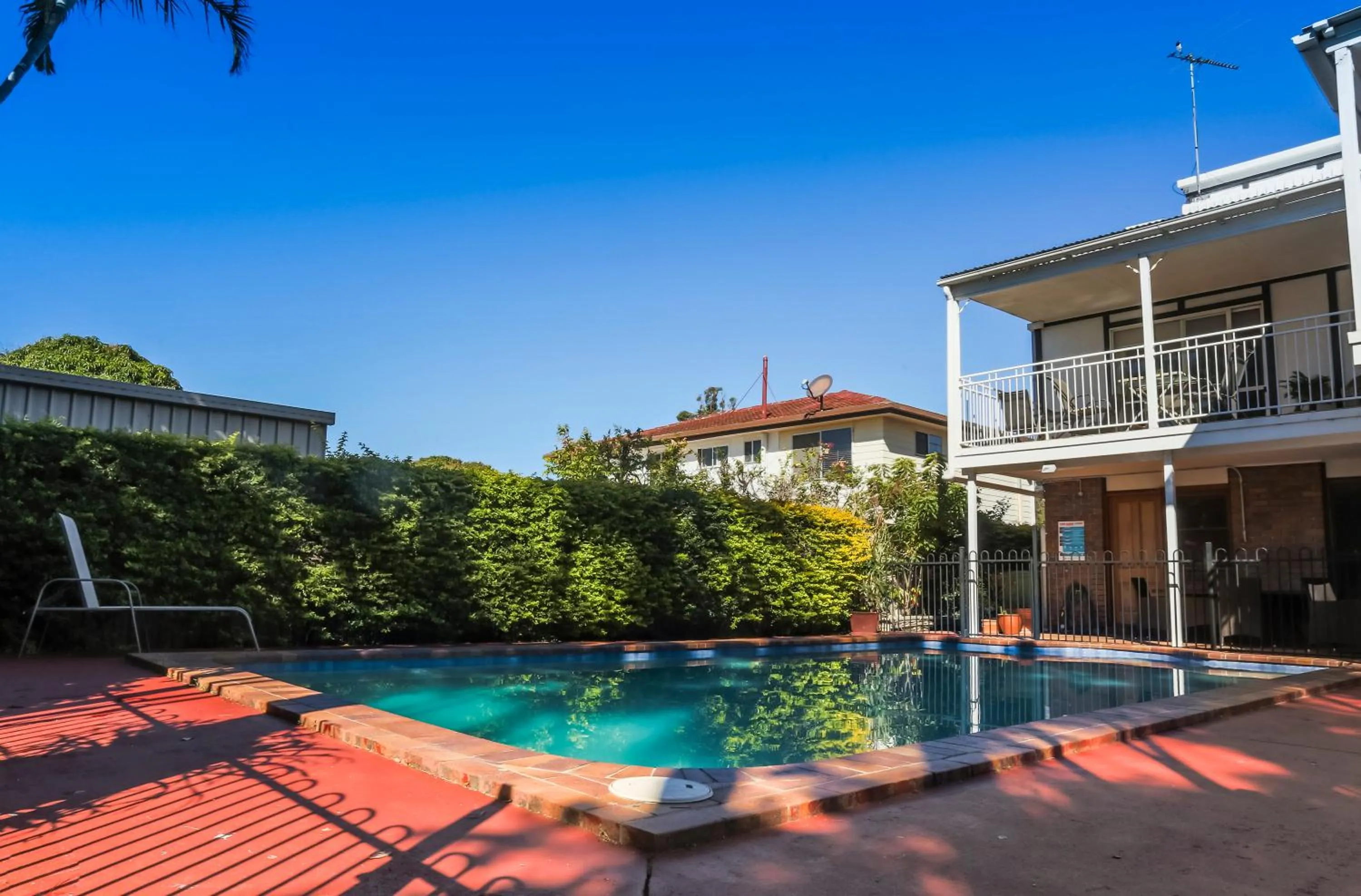 Swimming pool in Ainslie Manor Guest House