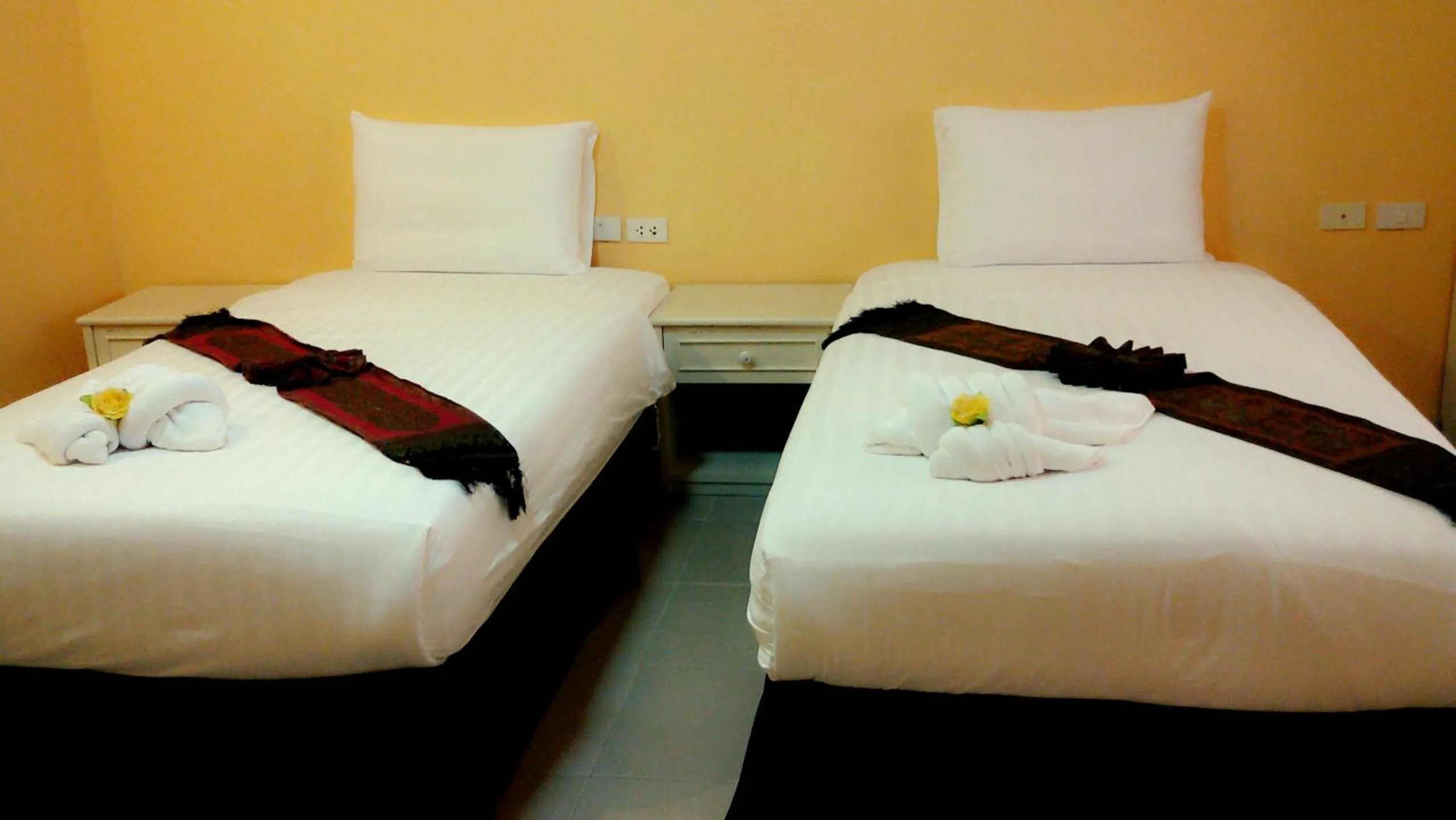 Bed in Ploy Puu Residence