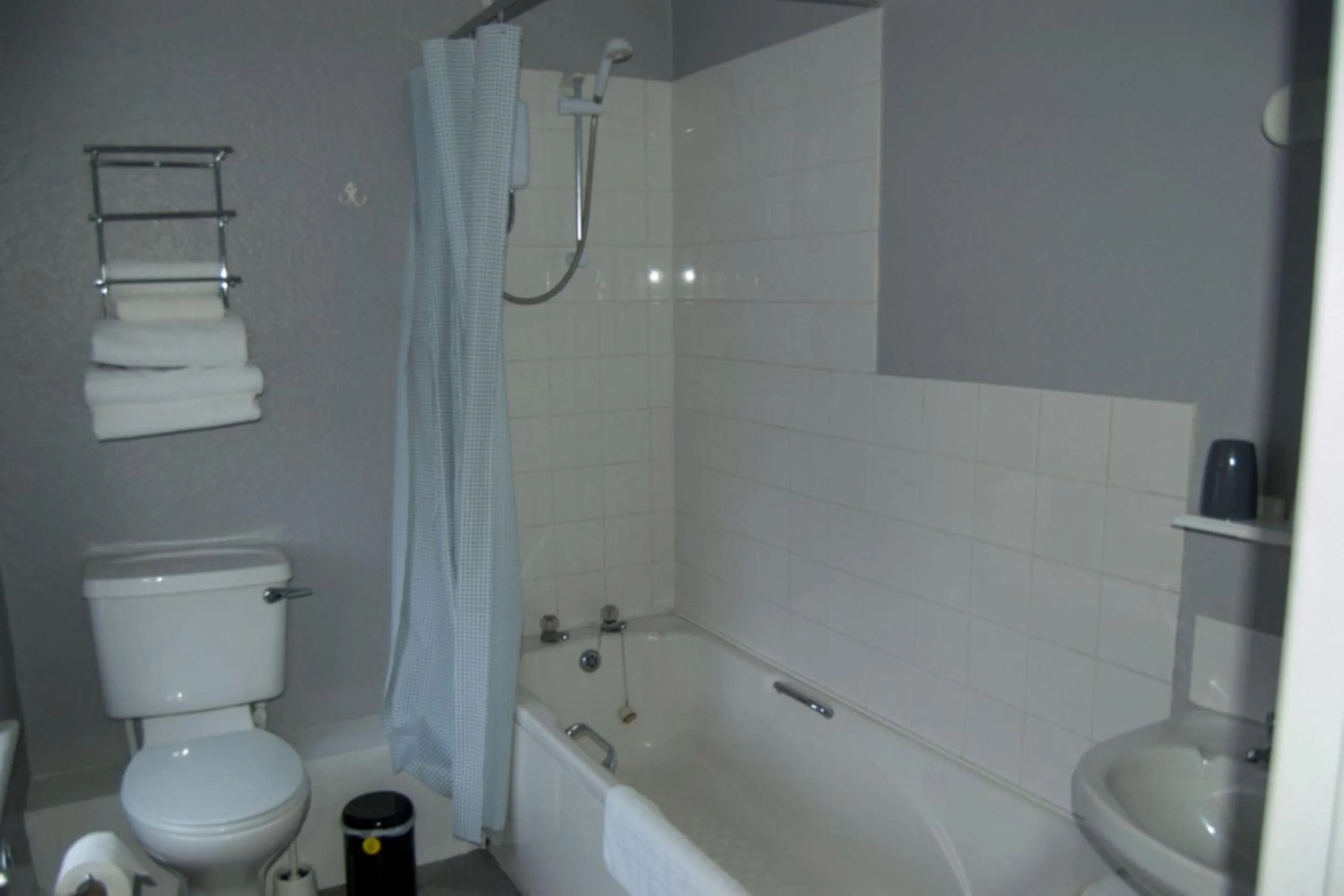 Bathroom in OYO La Spada Boutique Hotel