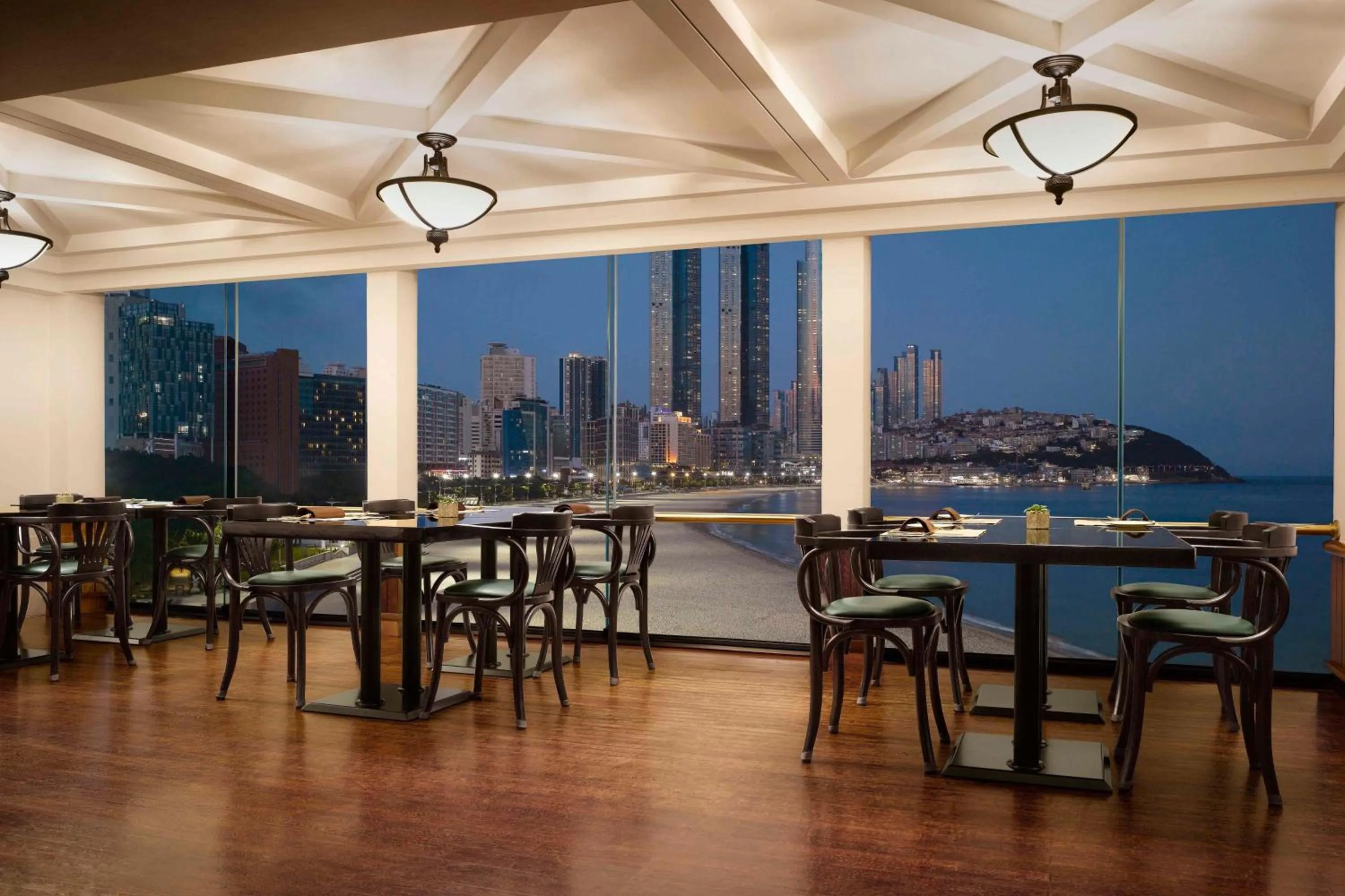 Restaurant/places to eat in The Westin Josun Busan