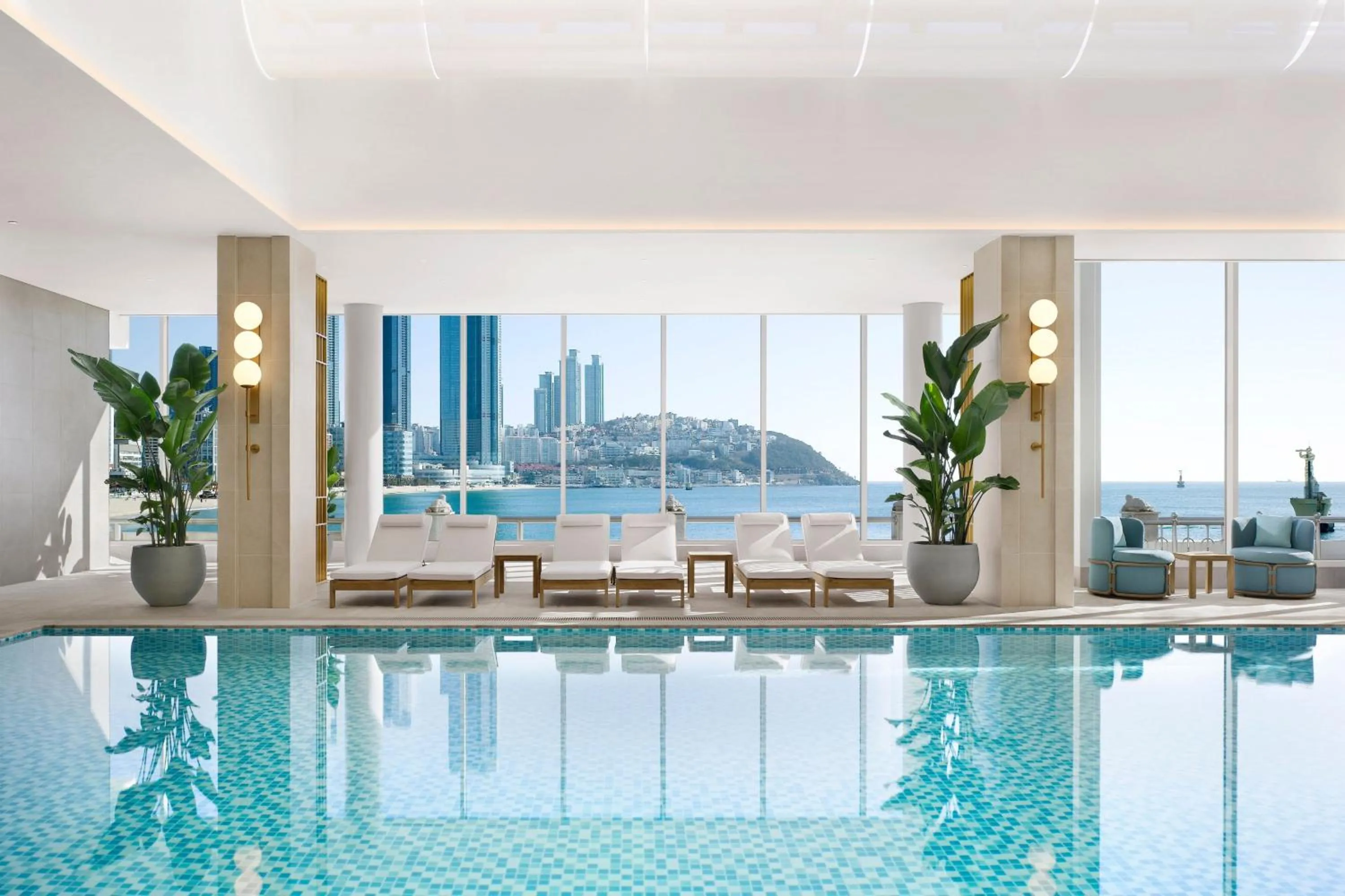 Swimming pool in The Westin Josun Busan