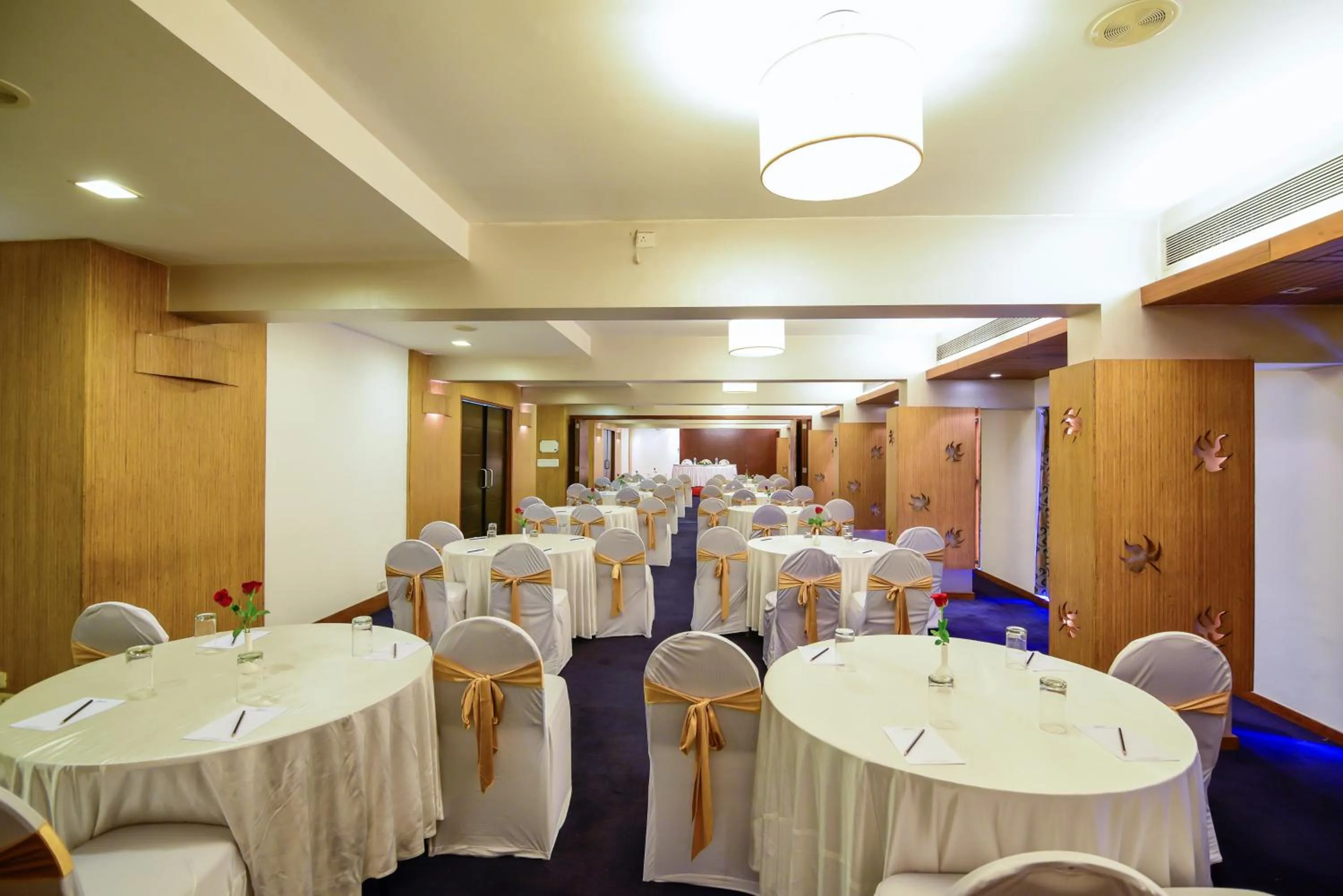 Banquet/Function facilities in La-Paz Gardens Beacon Hotel - Vasco da Gama Goa