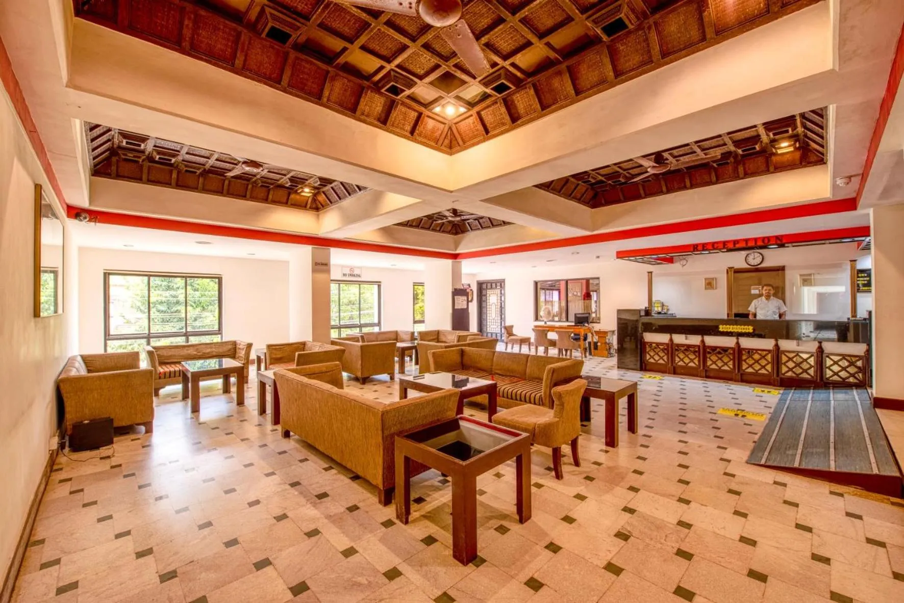Lobby or reception in La-Paz Gardens Beacon Hotel - Vasco da Gama Goa