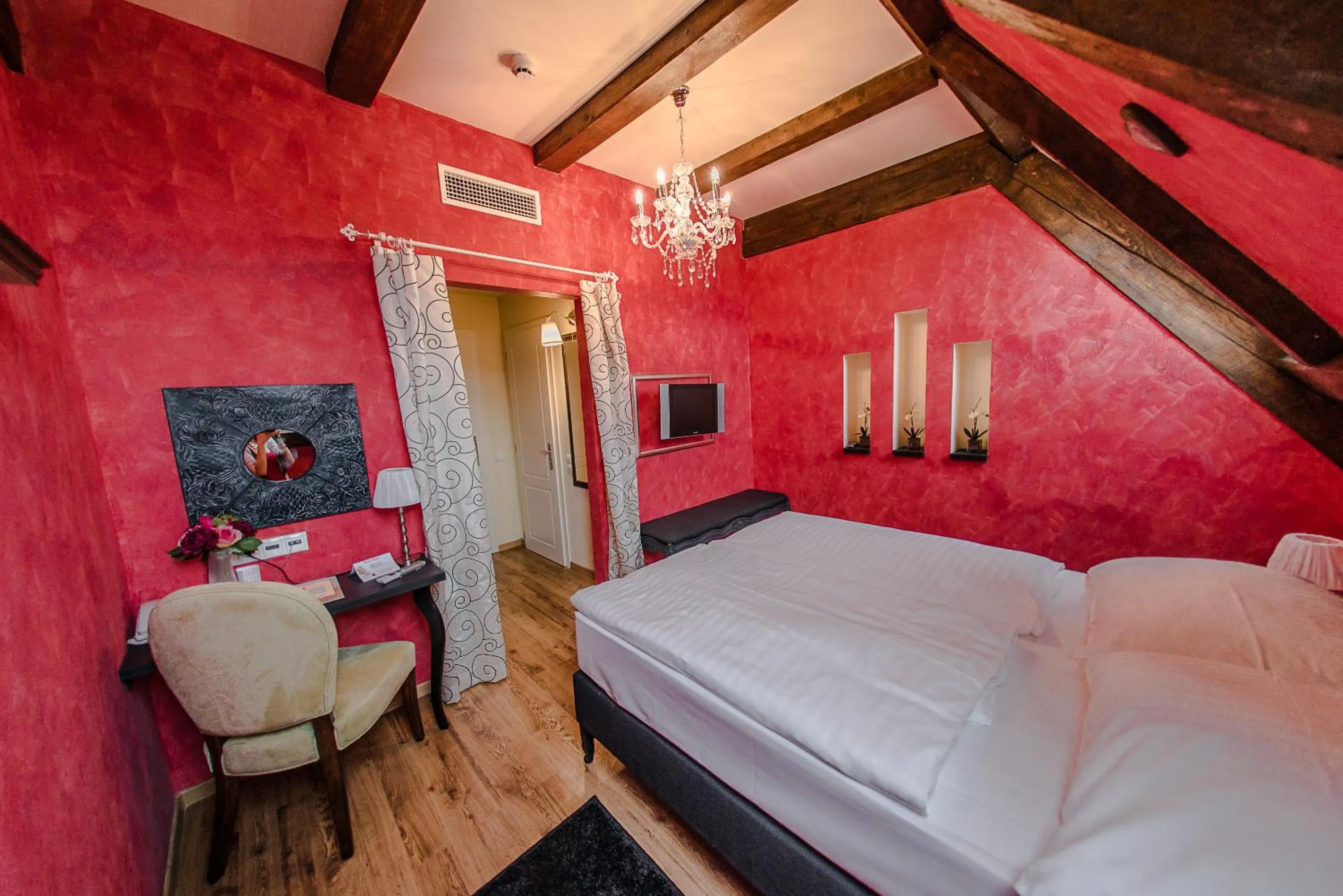 Bed in Hotel Kristály Imperial