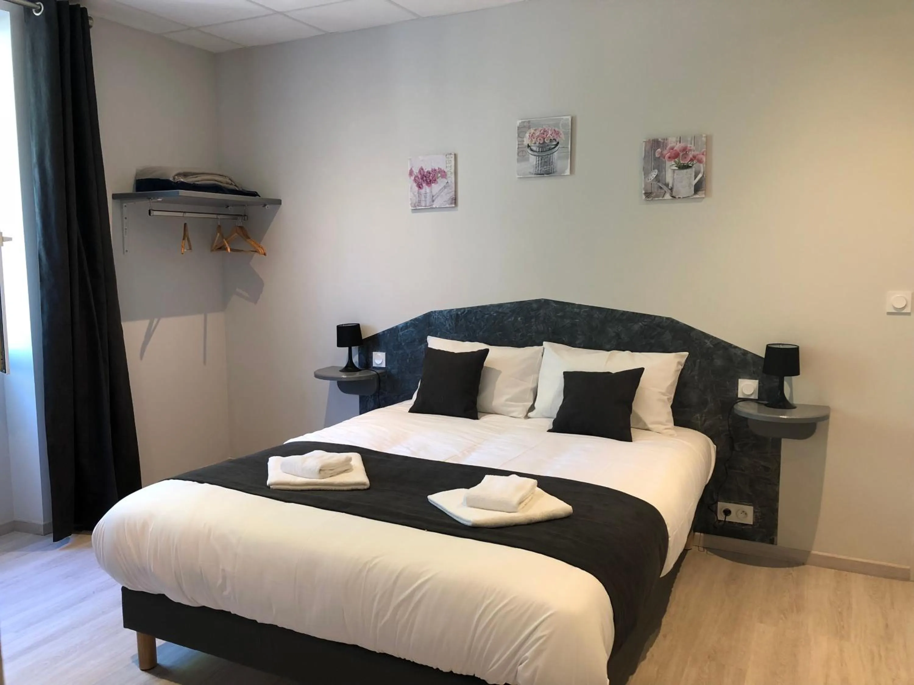 Bed in L’île aux Bateaux