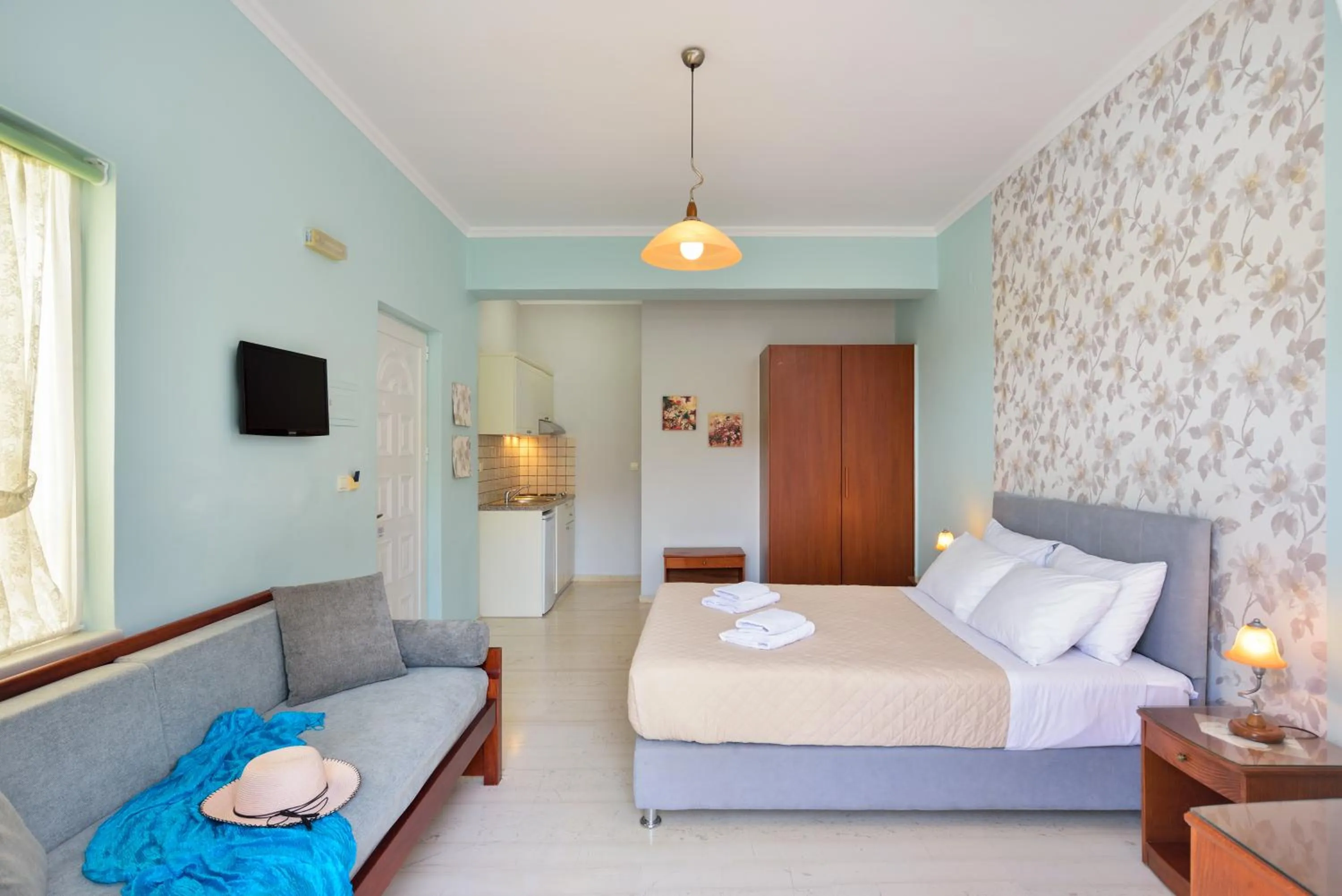 Photo of the whole room, Bed in Poseidon Apartments