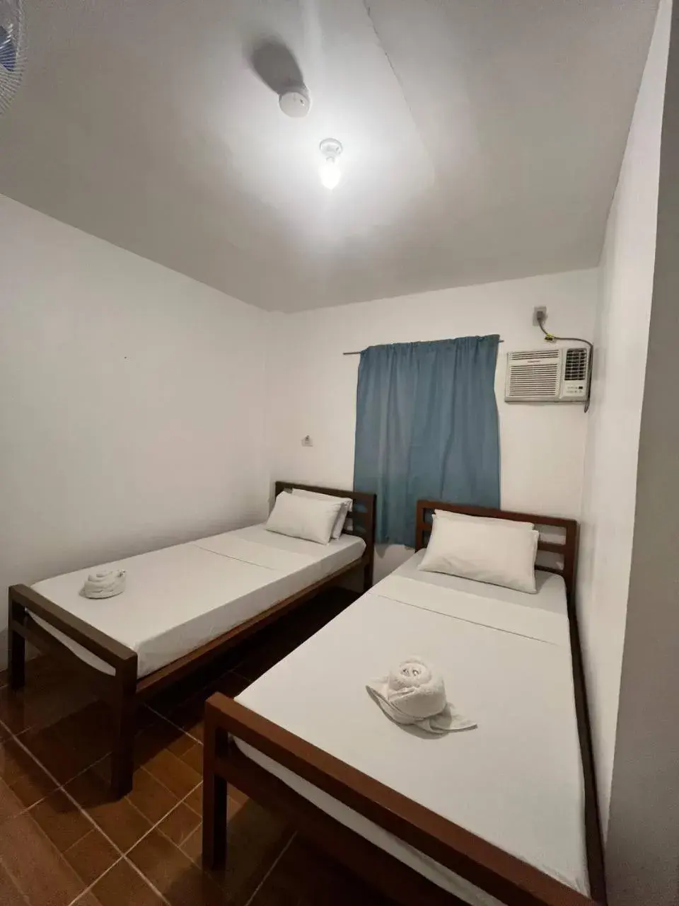 Deluxe Twin Room in Casa Montemar Heights Deluxe Twin Room in Casa Montemar Heights