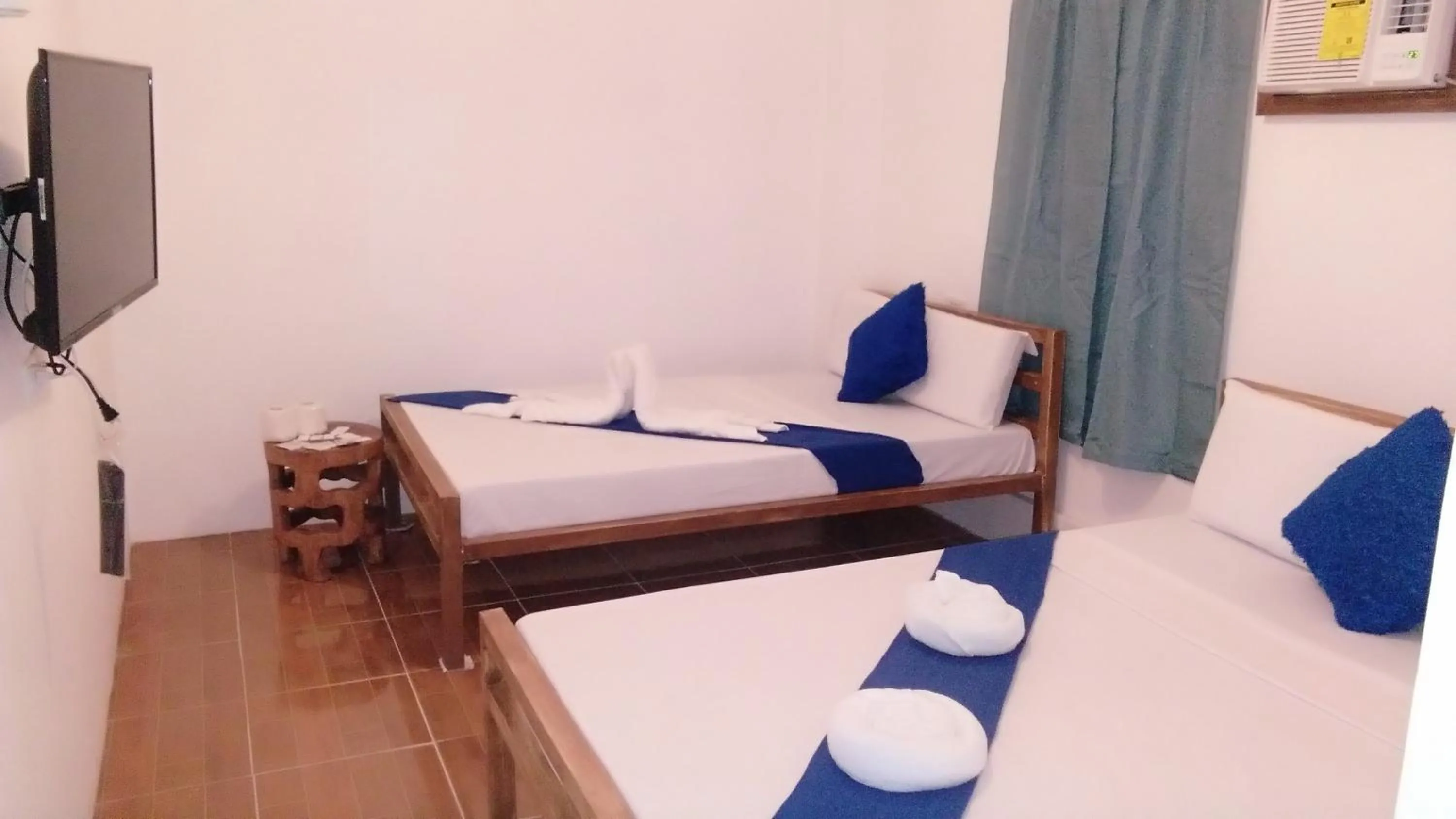 TV and multimedia, Bed in Casa Montemar Heights