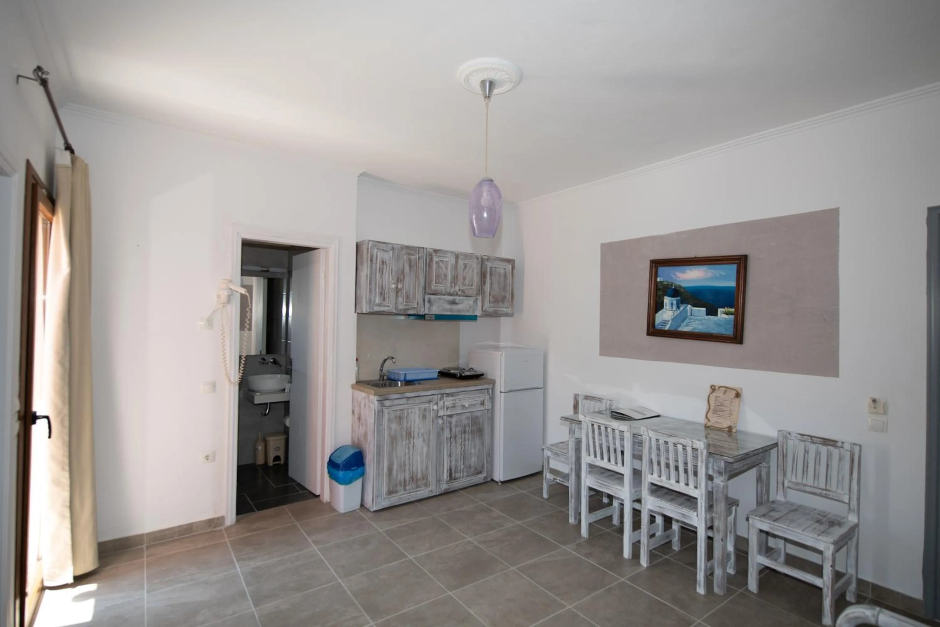 Kitchen or kitchenette in Orfeas Apartments
