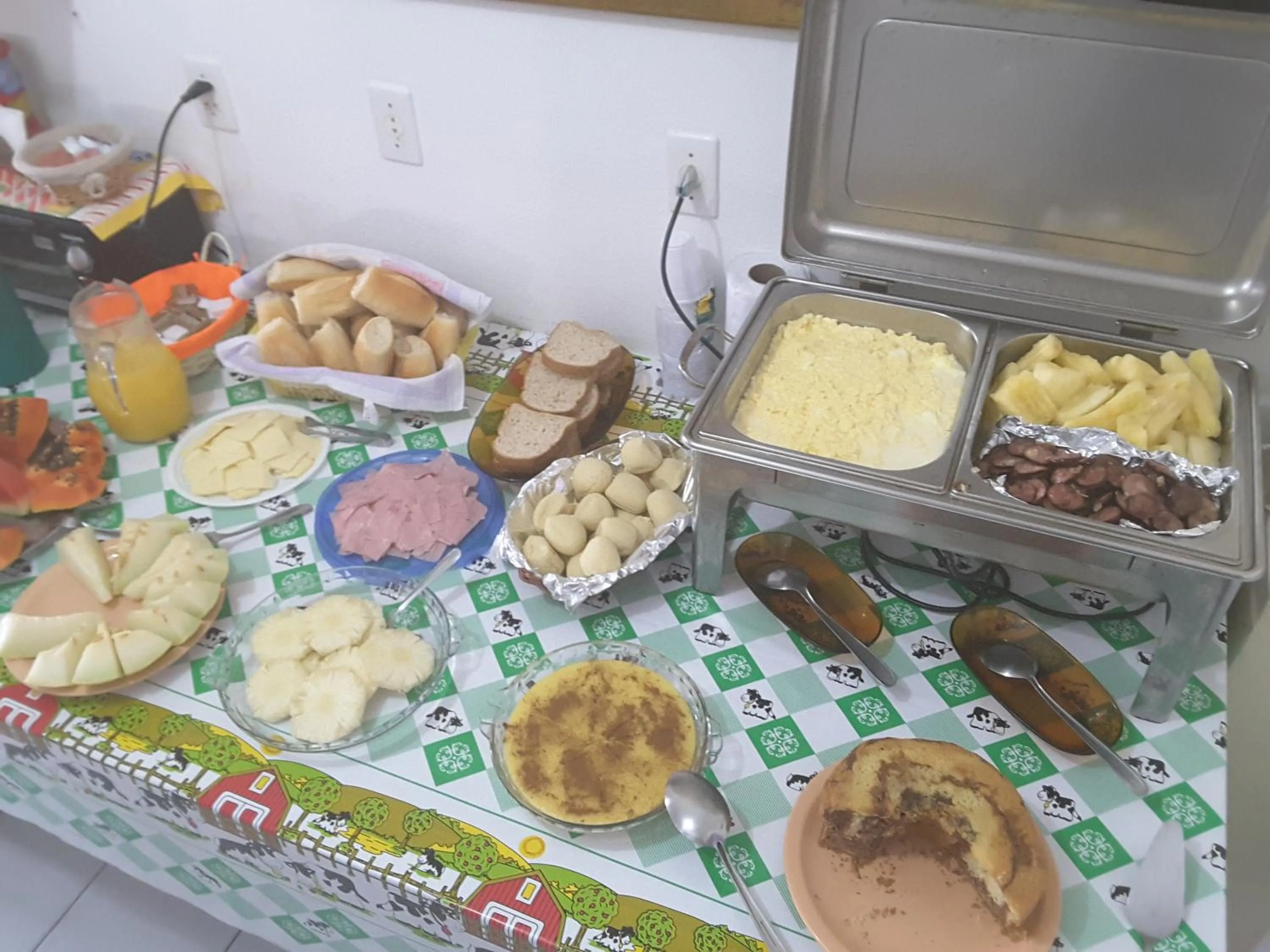 Food and drinks in Pousada Tia Helena