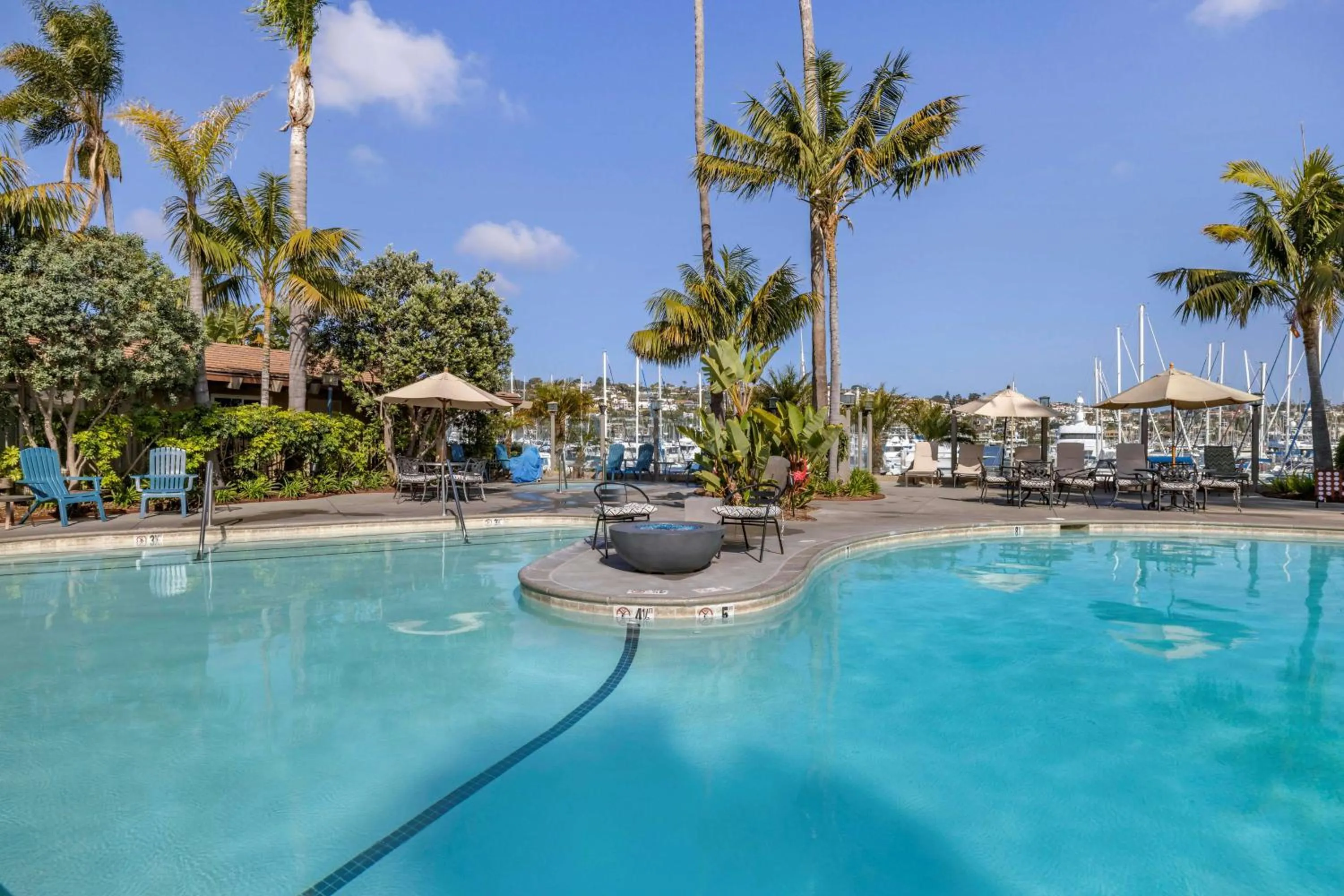 Pool view in Best Western PLUS Island Palms Hotel & Marina