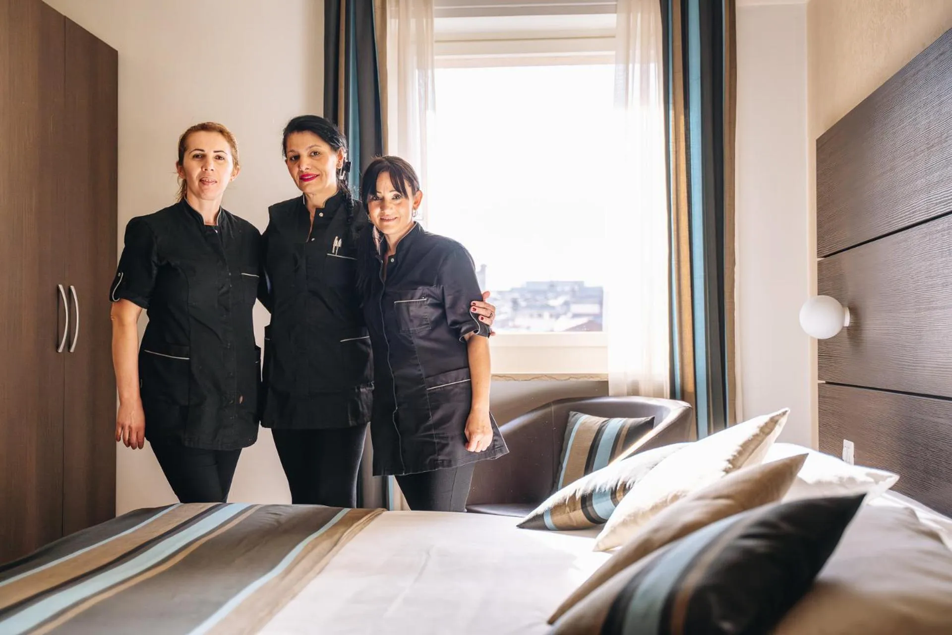 Staff, Bed in HB Aosta Hotel & Balcony SPA
