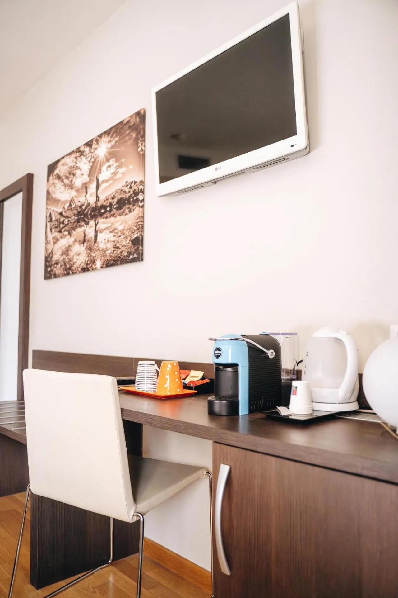 Coffee/tea facilities in HB Aosta Hotel & Balcony SPA