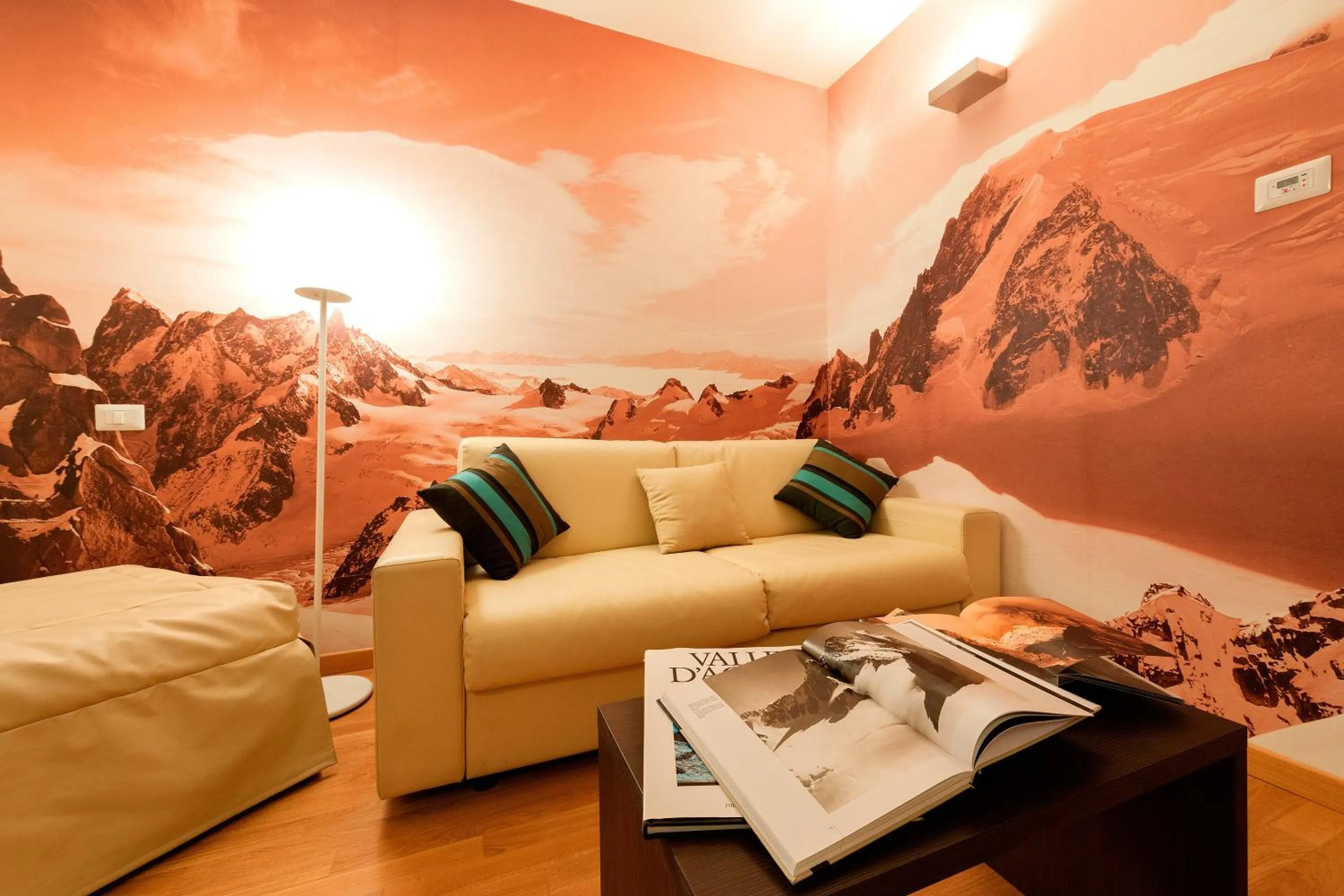 Photo of the whole room in HB Aosta Hotel & Balcony SPA