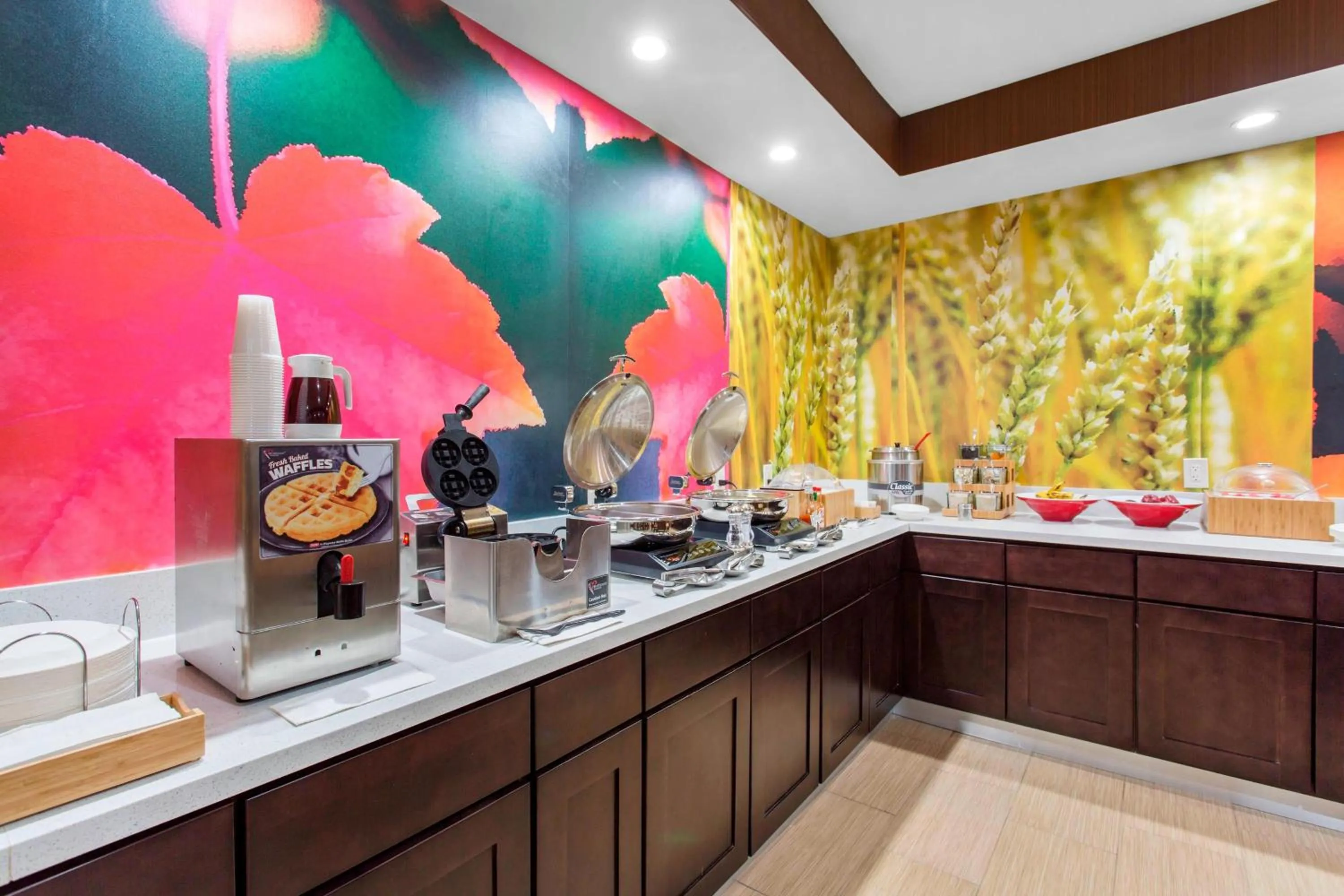 Breakfast in Fairfield Inn & Suites by Marriott Santa Fe