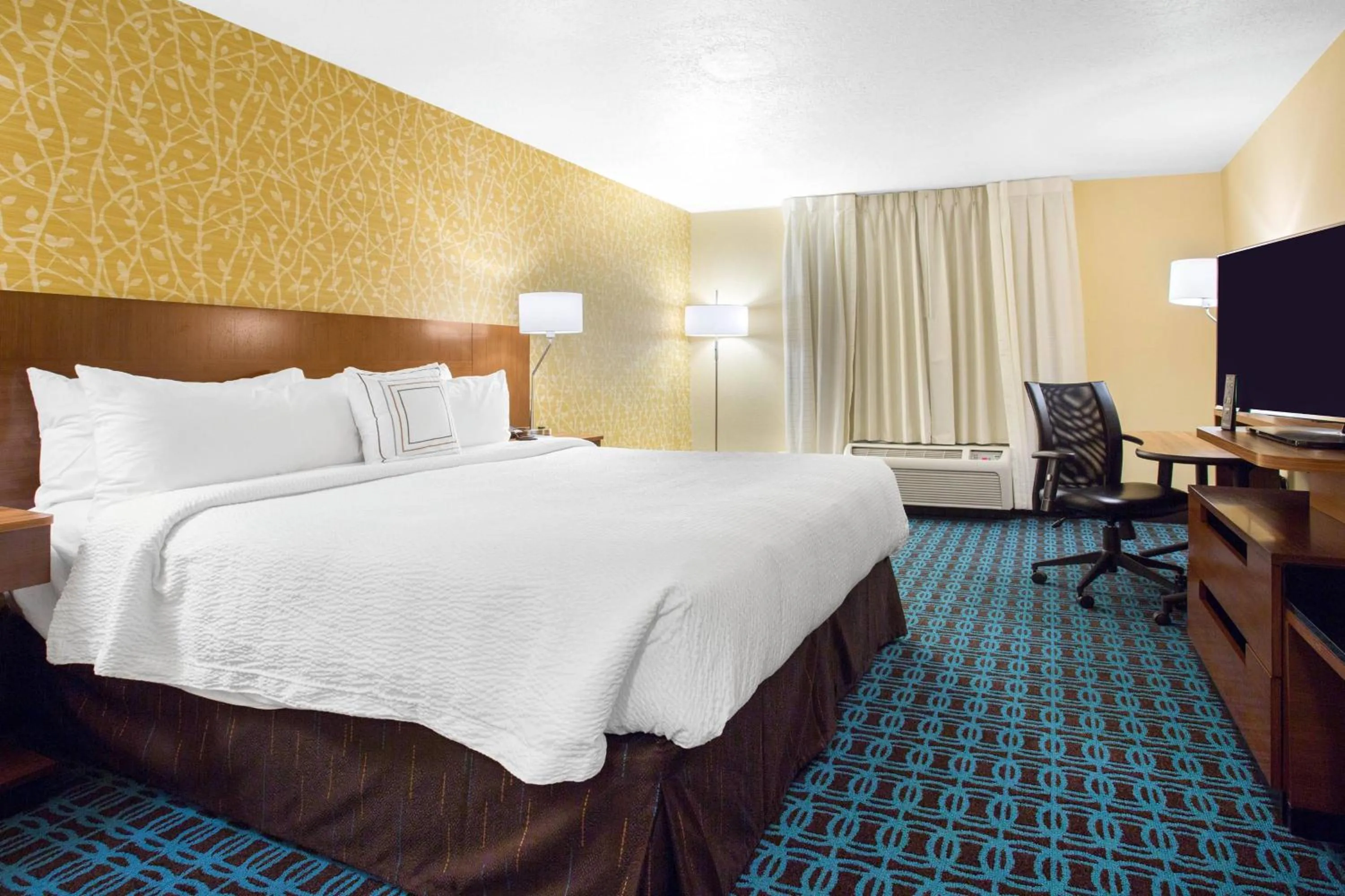 Photo of the whole room, Bed in Fairfield Inn & Suites by Marriott Santa Fe