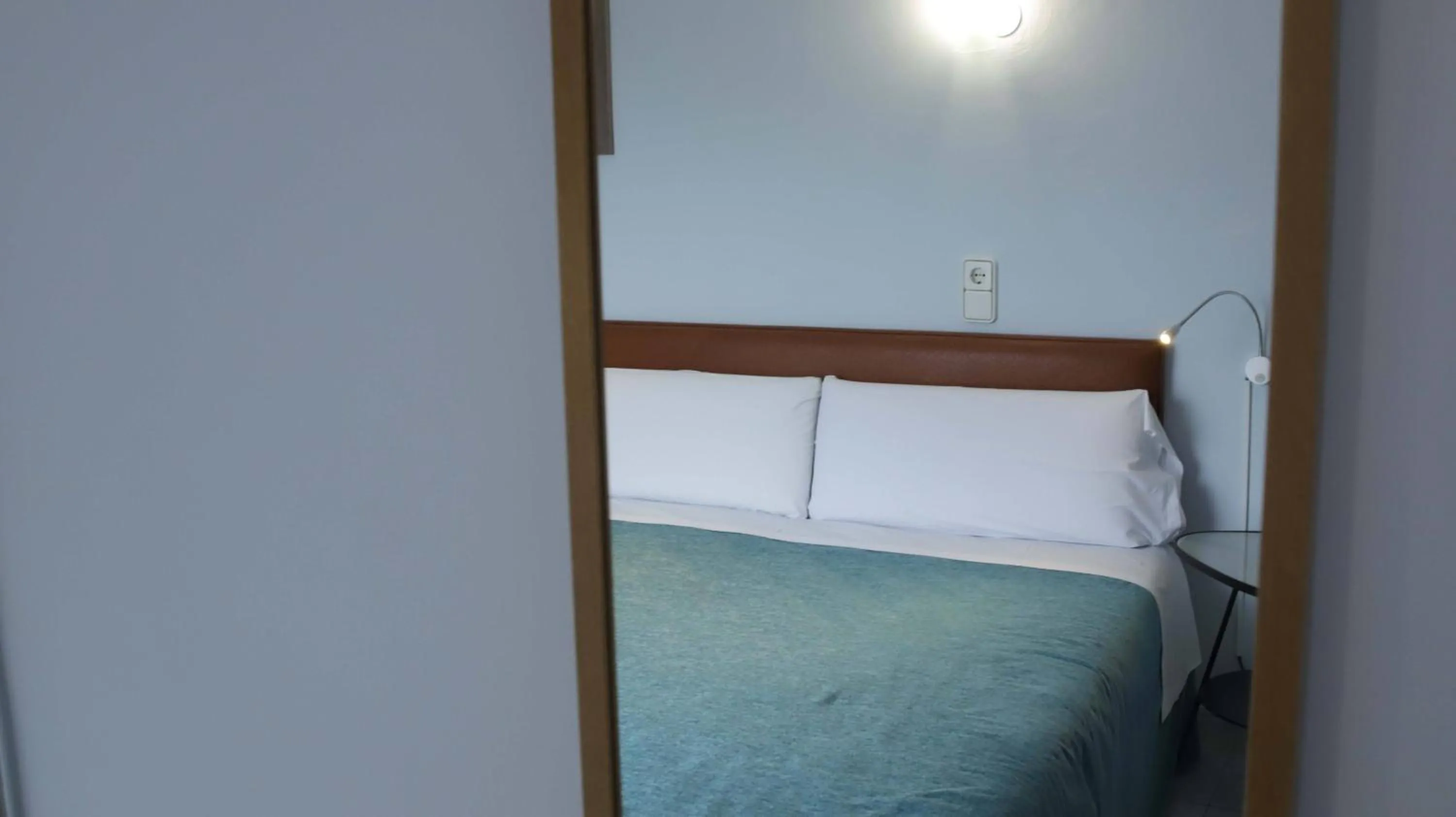 Bedroom, Bed in Hotel Alexandra Sitges